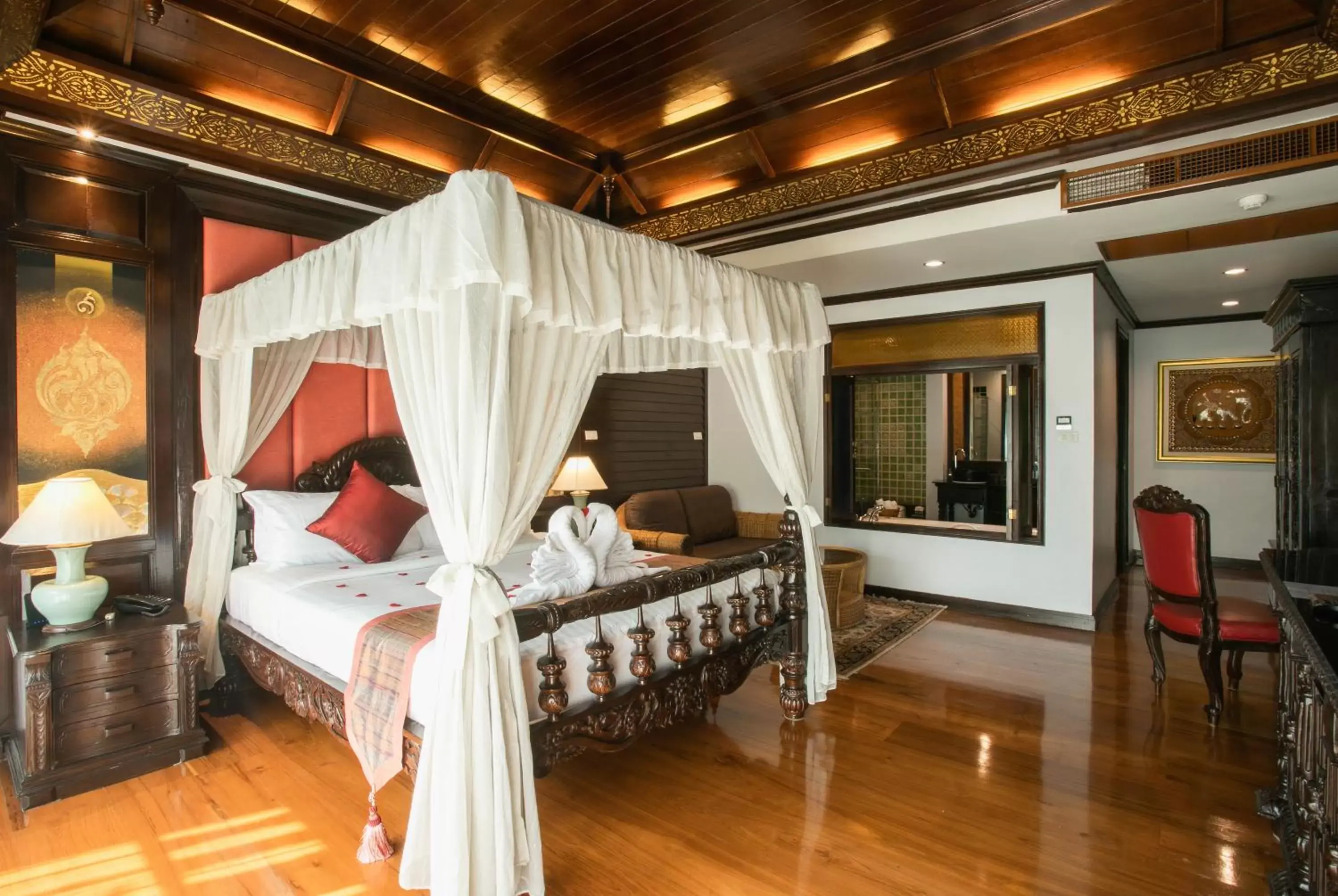 Bed in Villa Sirilanna Hotel