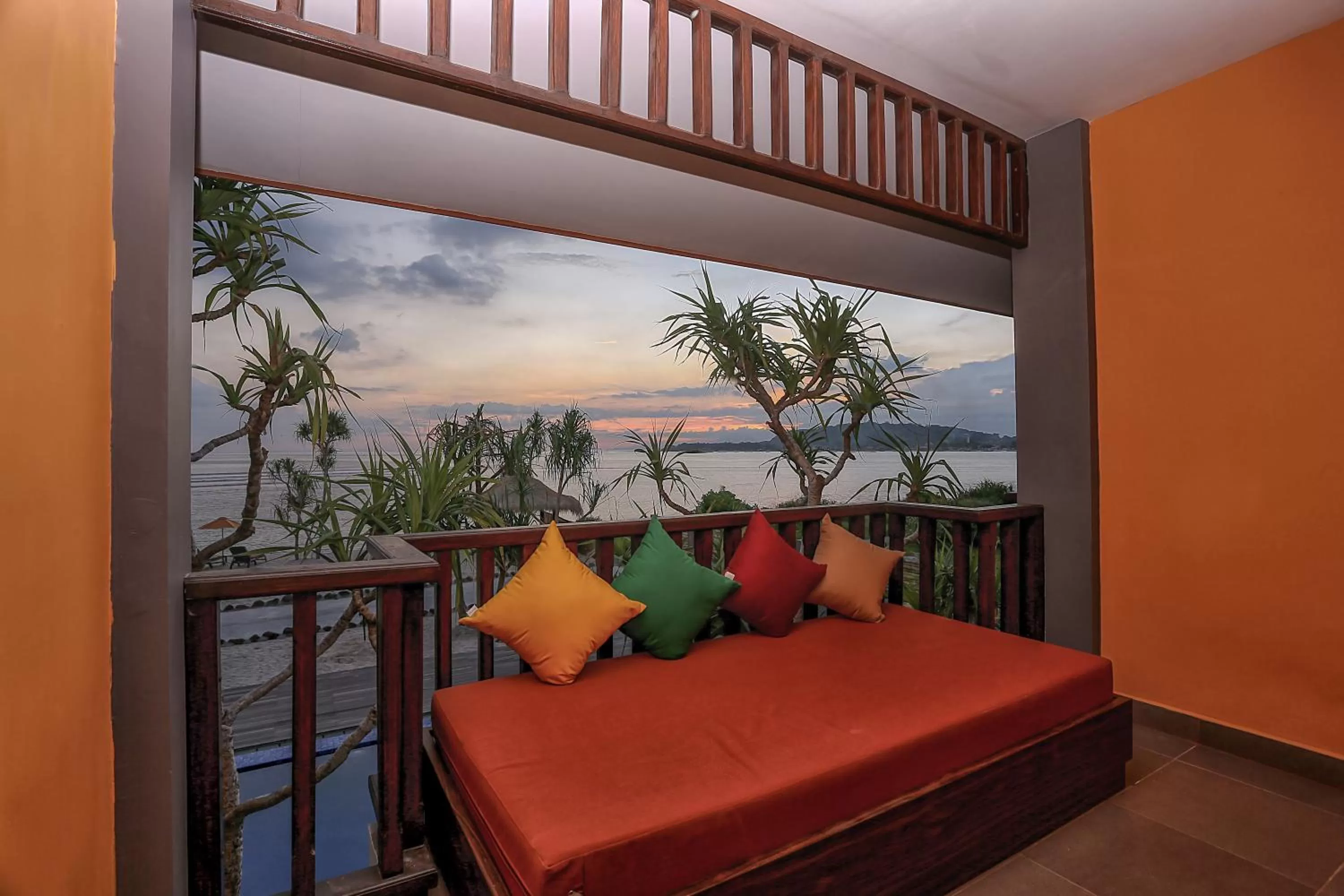 Balcony/Terrace, Bed in Sunset House Gili Meno
