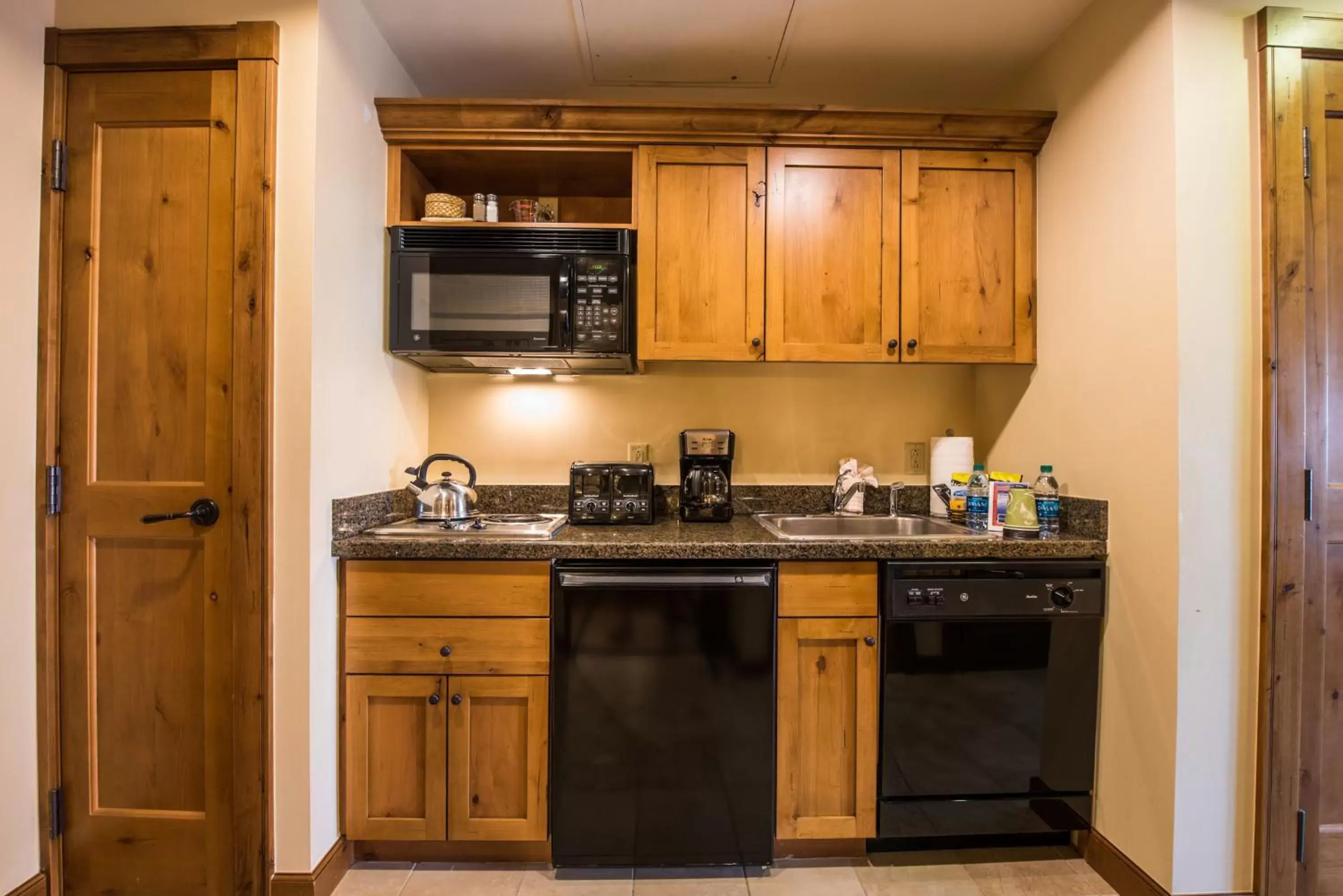 Kitchen/Kitchenette in The Lodge at Mountaineer Square