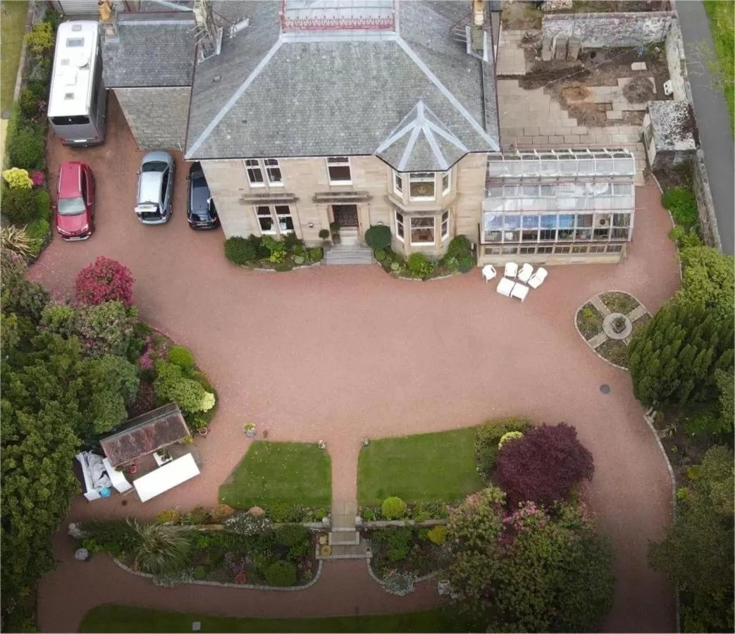 Bird's-eye View in Moorlands