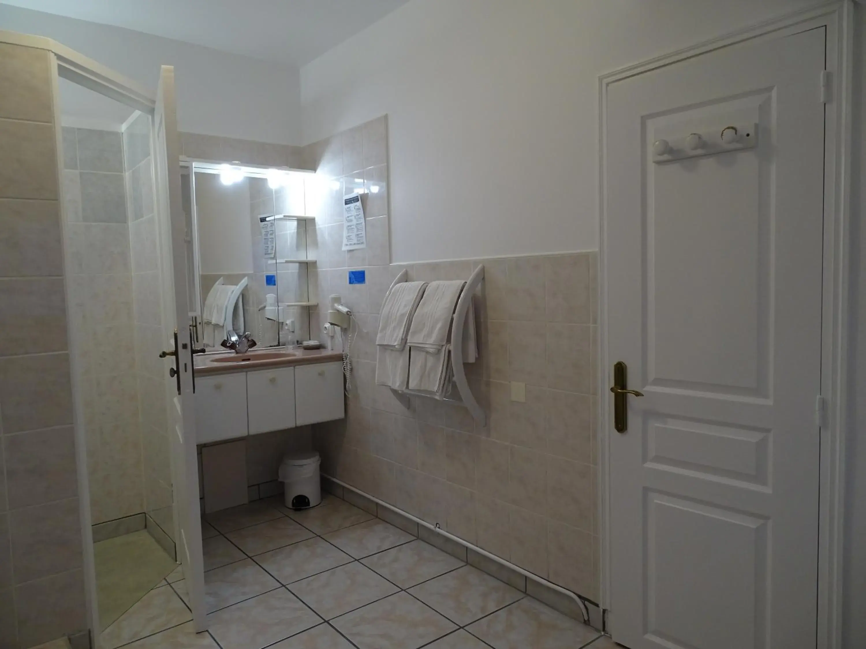 Toilet, Bathroom in Hotel La Granitiere