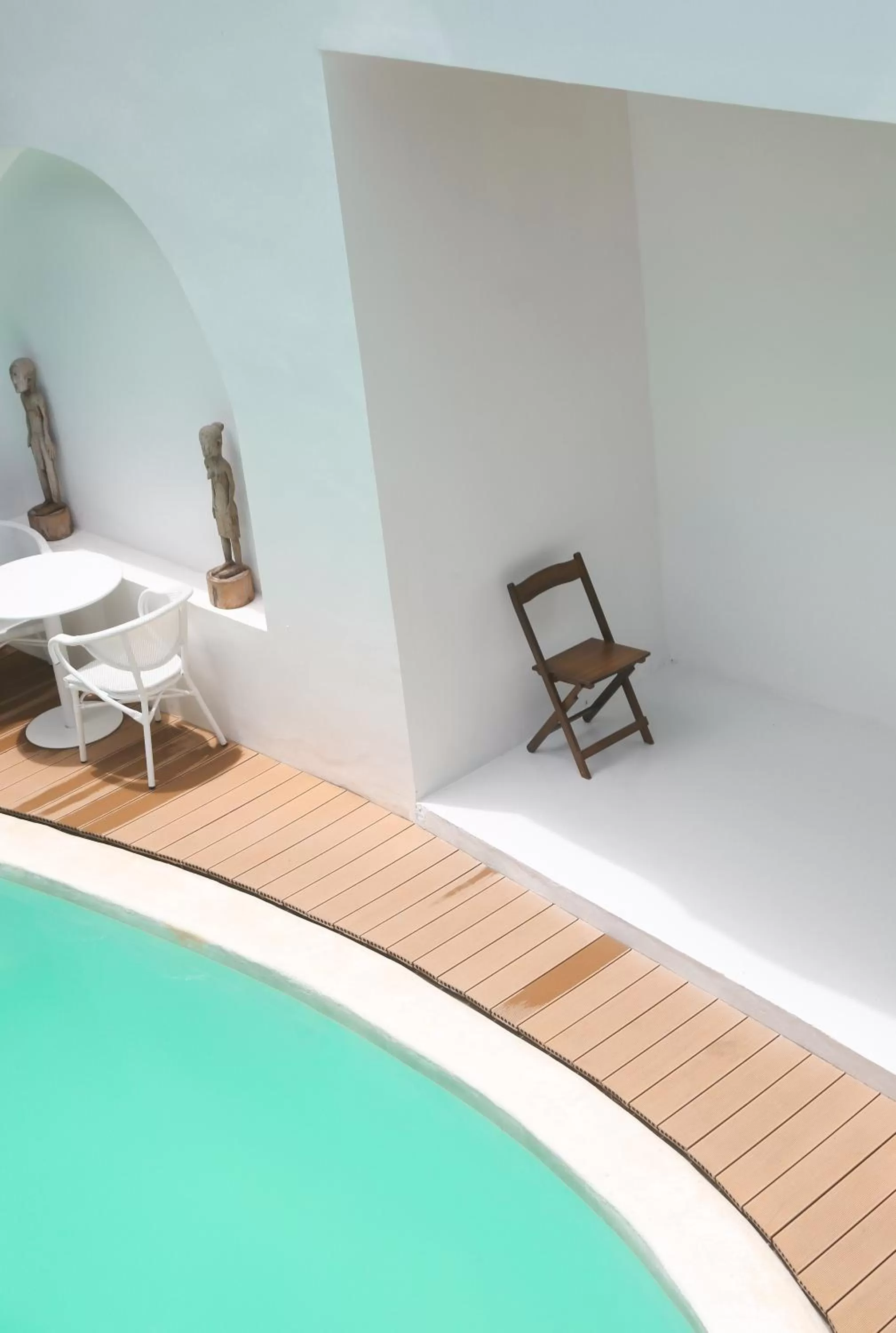 Pool view in Bassa nova villa