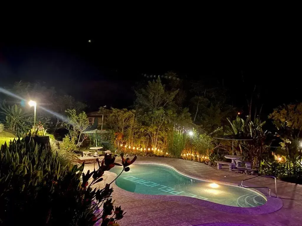 Swimming Pool in Hotel de Montaña El Pelicano