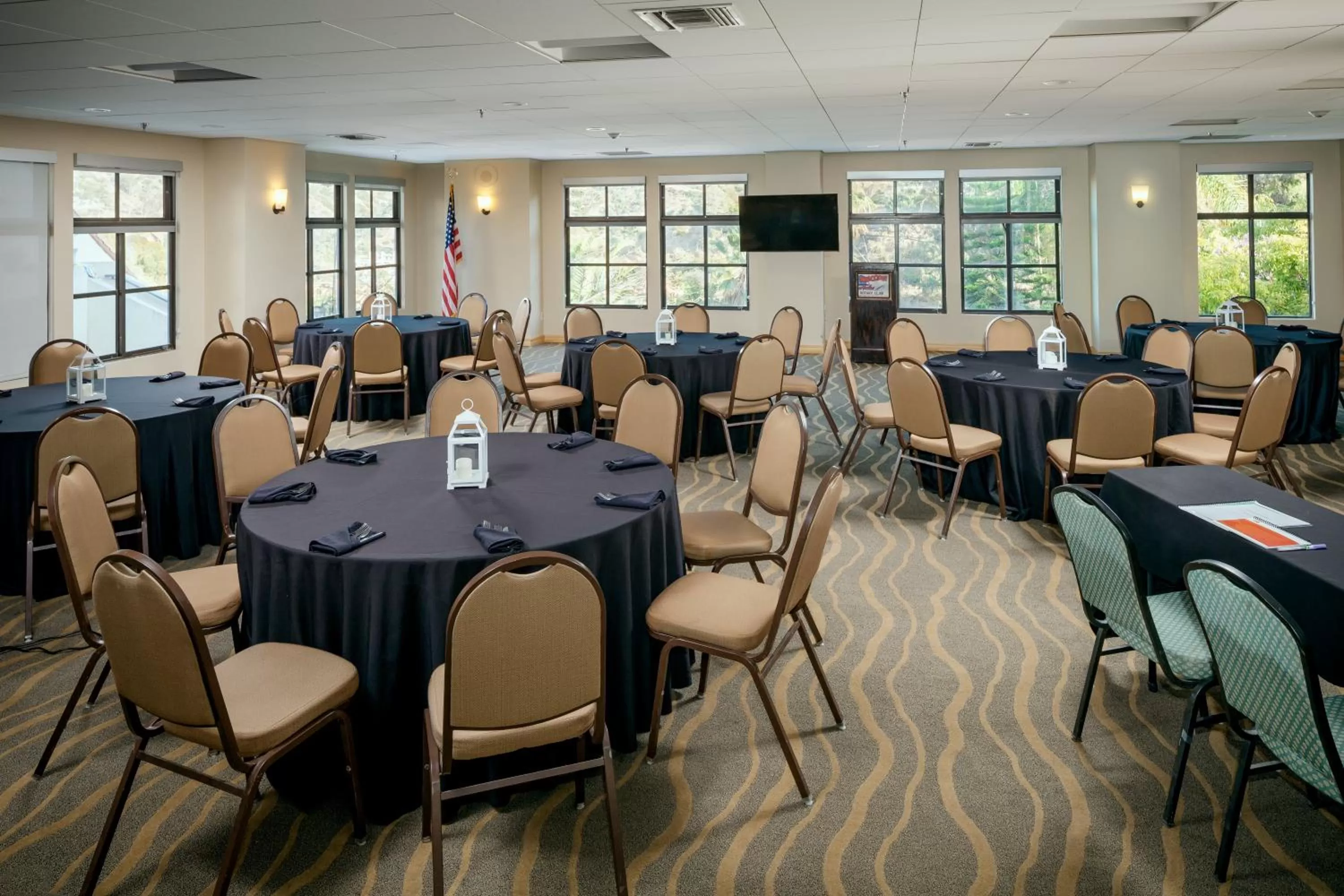 Banquet/Function facilities in Catalina Canyon Inn