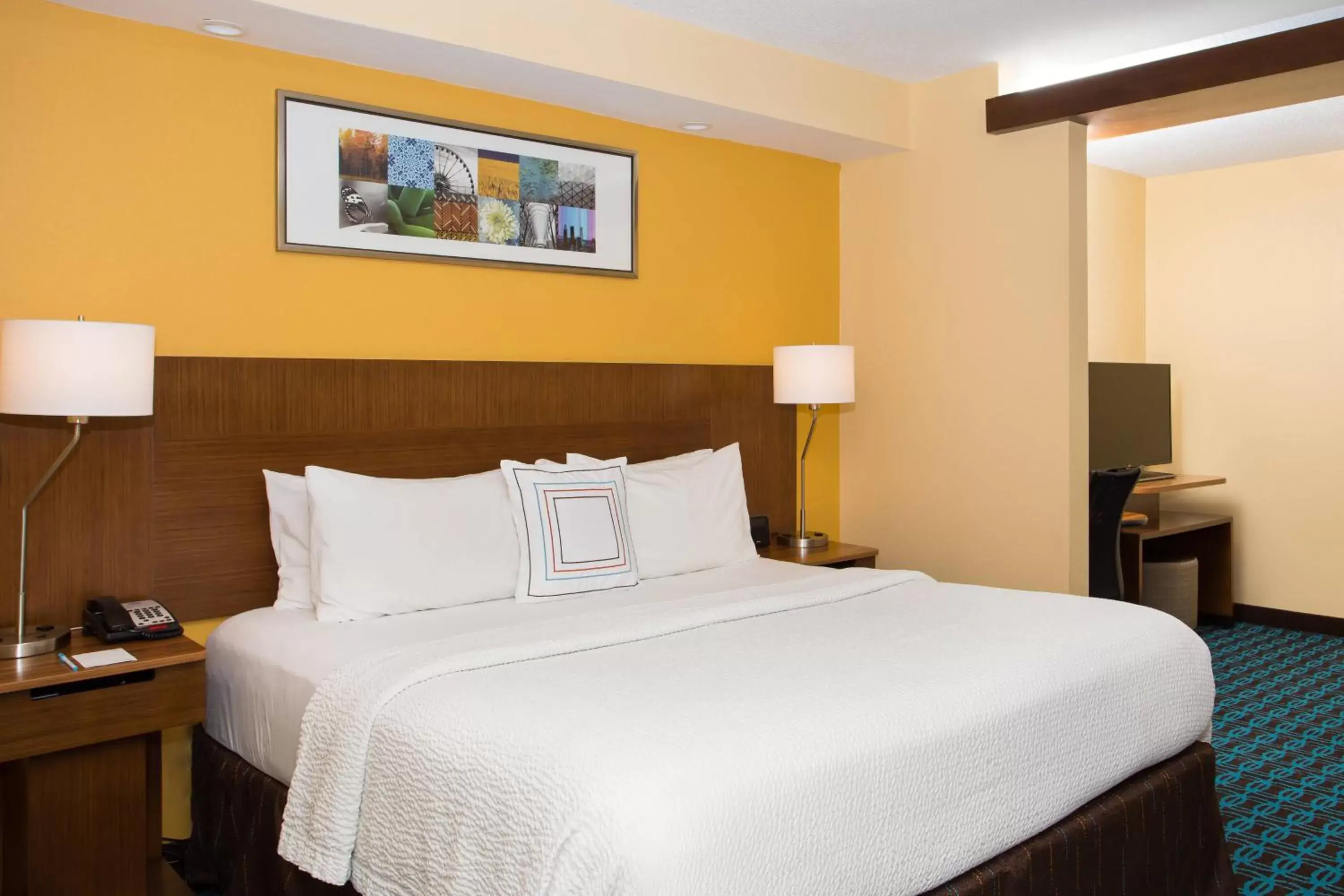 Executive King, Guest room, King in Fairfield by Marriott Inn & Suites Raynham Middleborough/Plymouth