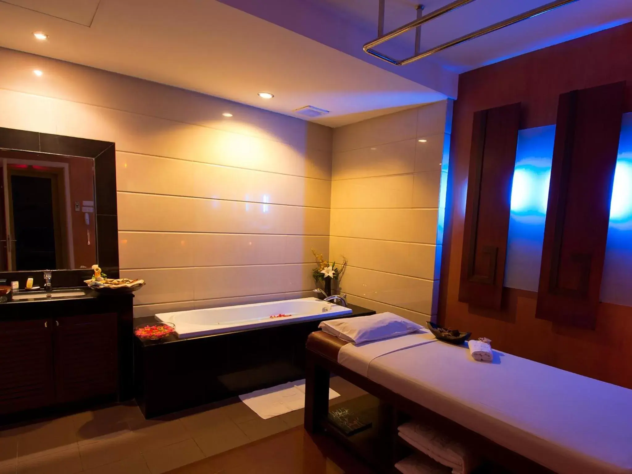 Spa and wellness centre/facilities, Spa/Wellness in FM7 Resort Hotel - Jakarta Airport