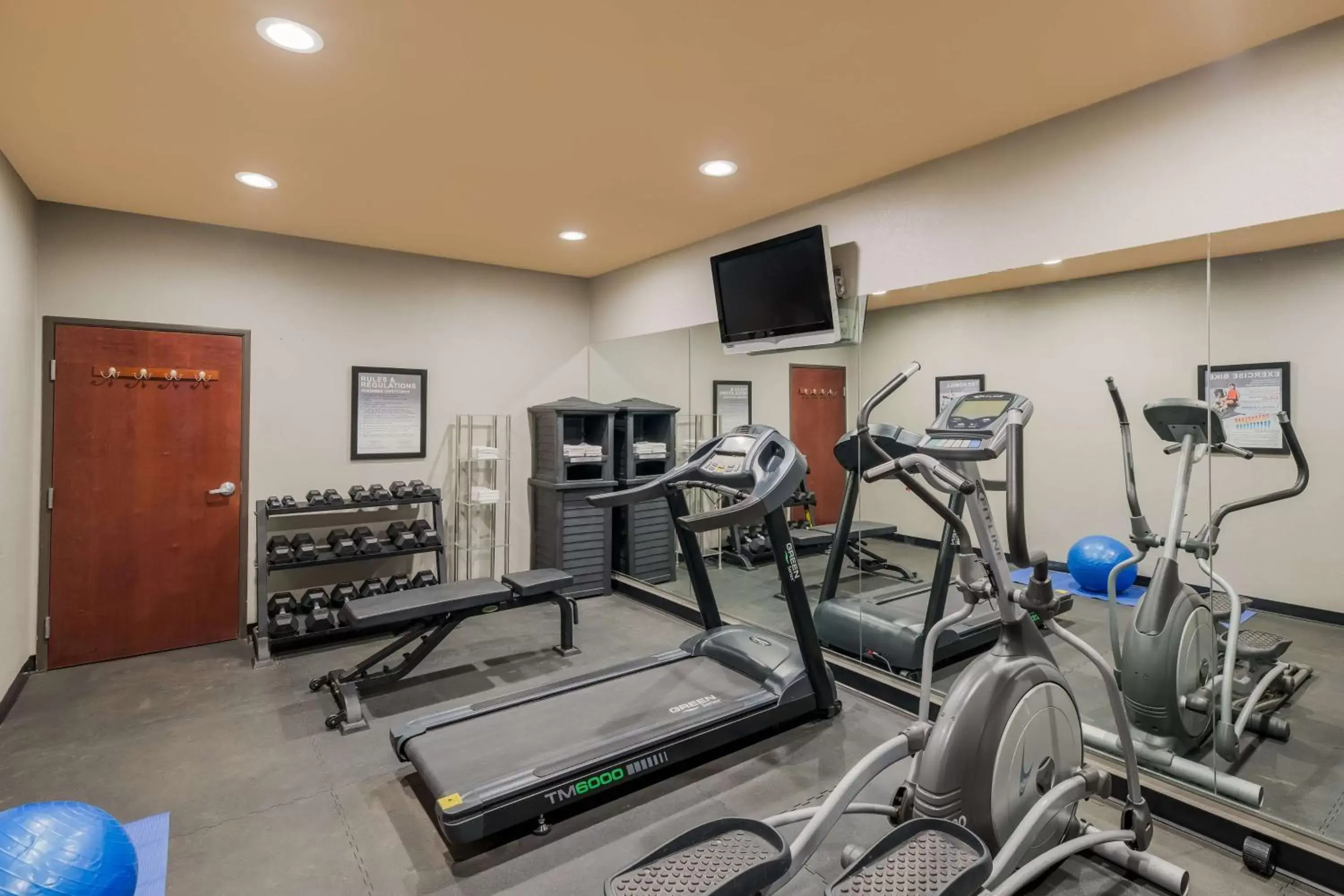 Fitness centre/facilities in Best Western South Plains Inn & Suites Fitness centre/facilities in Best Western South Plains Inn & Suites