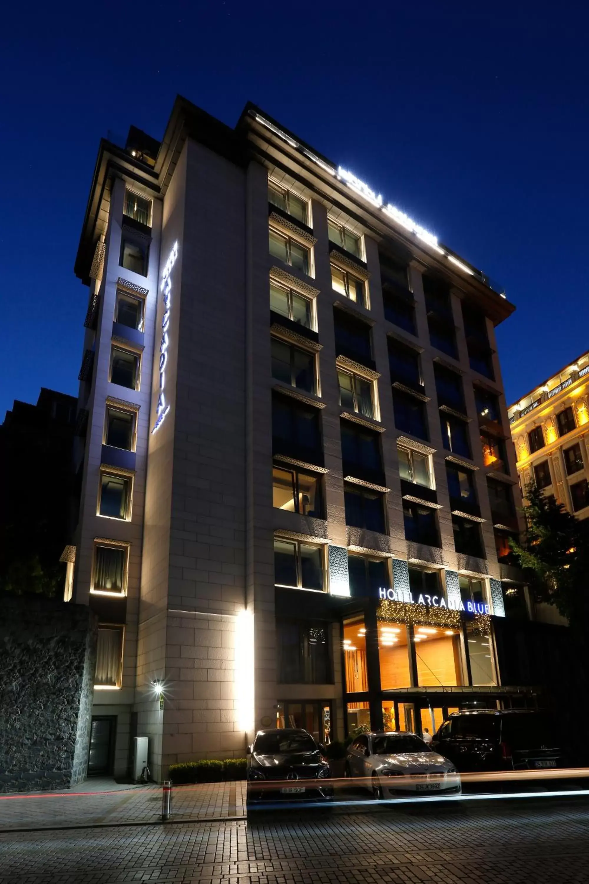 Property building in Hotel Arcadia Blue Istanbul Property building in Hotel Arcadia Blue Istanbul