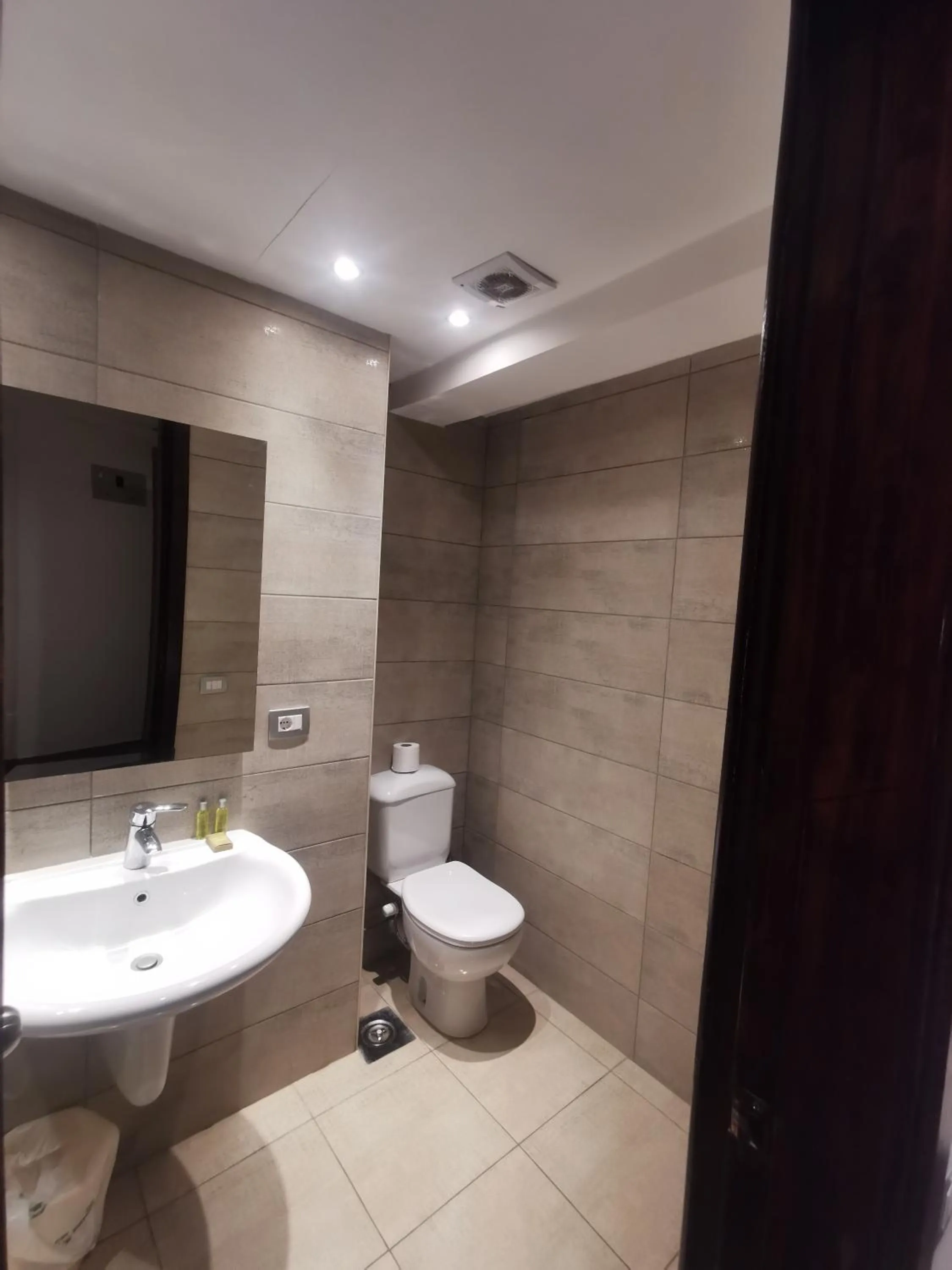 Bathroom in Green Plaza Inn '''Business &Families Only'''