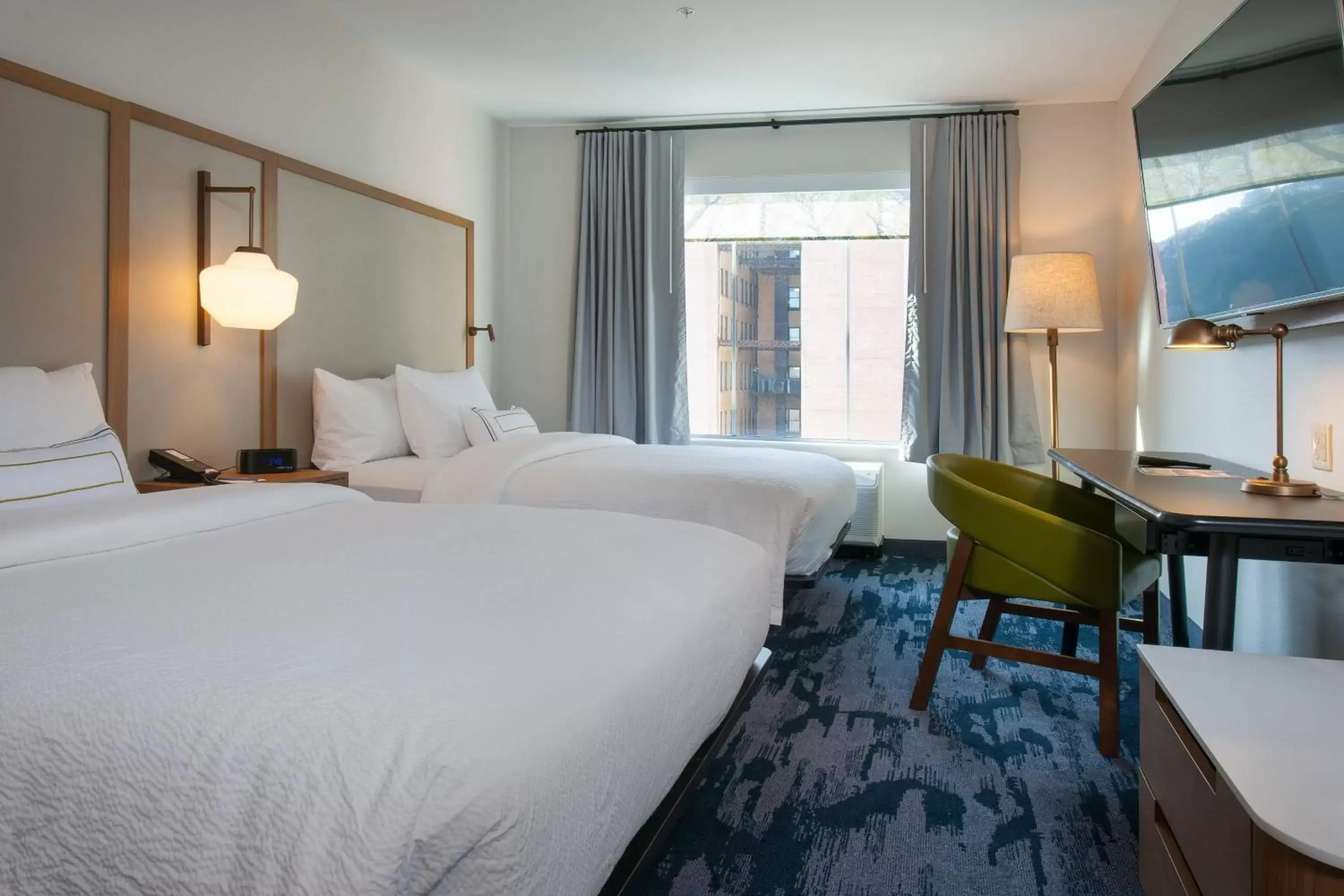 Photo of the whole room, Bed in Fairfield by Marriott Pittsburgh Downtown