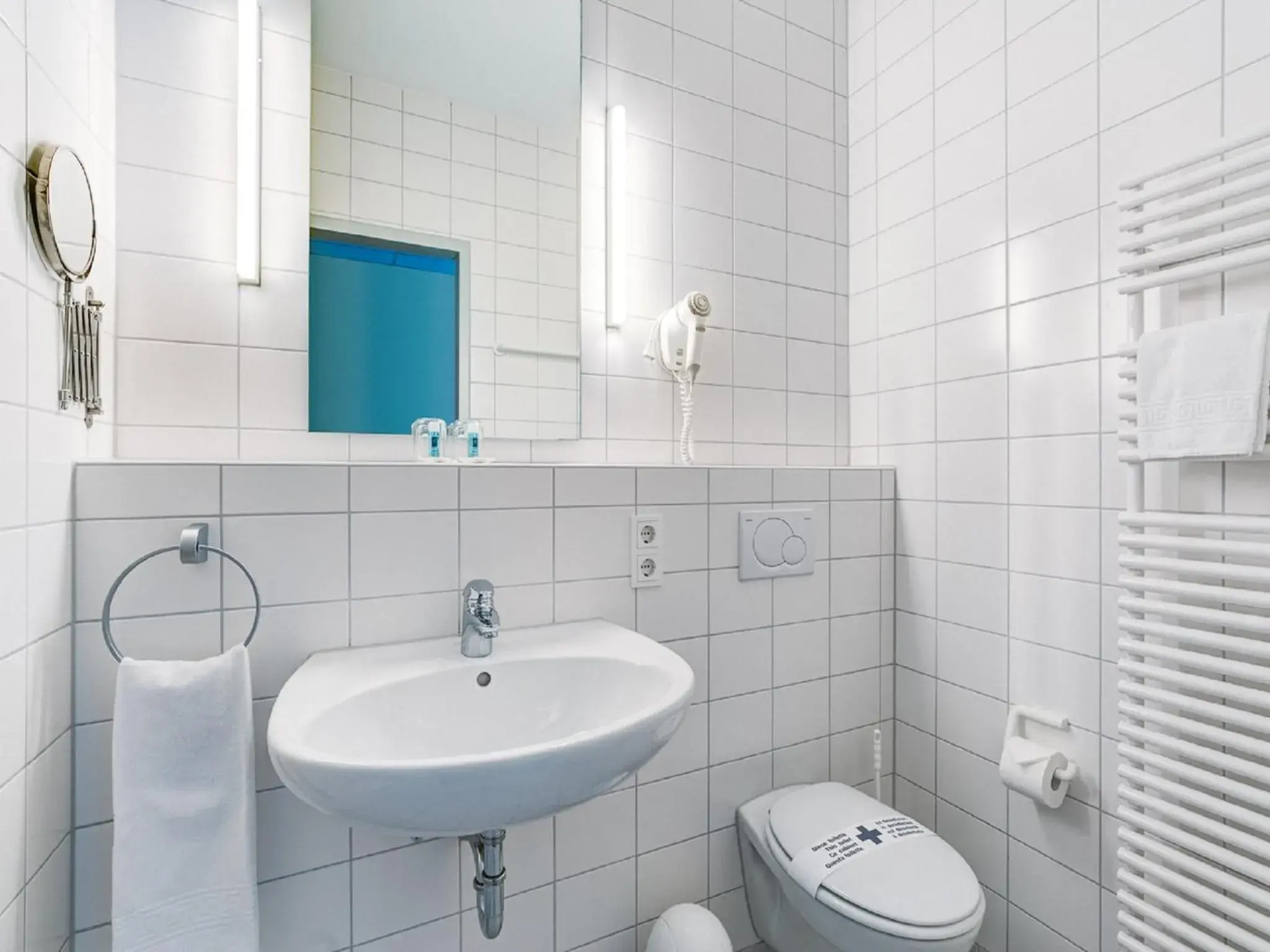 Bathroom in Bodensee Yachthotel Schattmaier