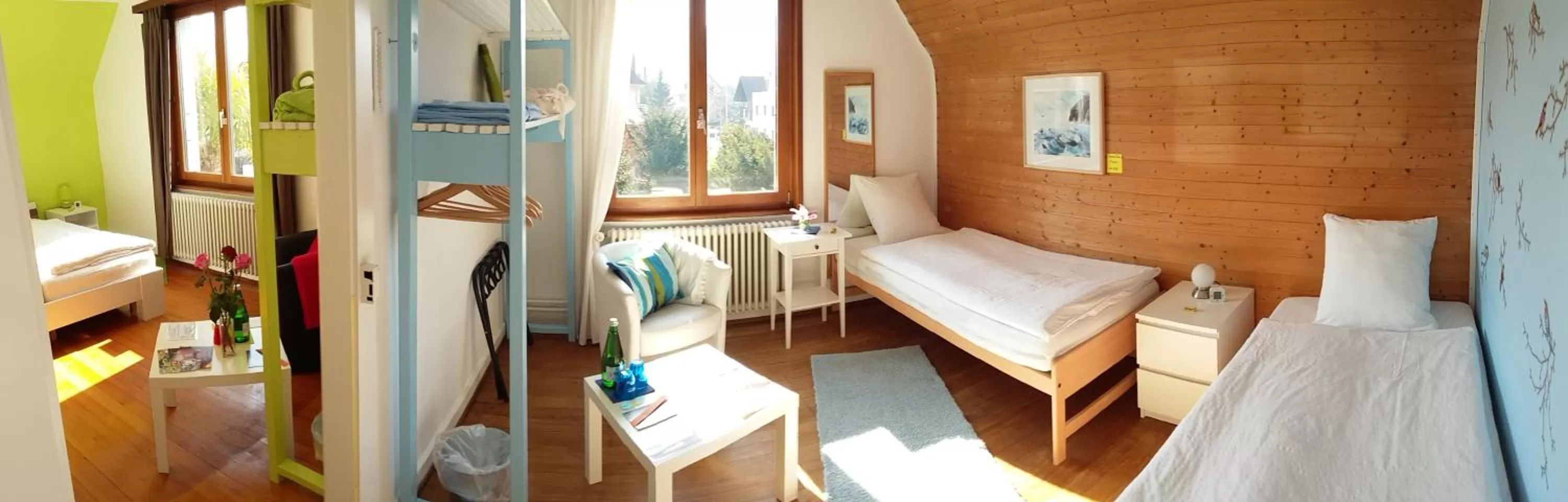 Photo of the whole room in B&B Kalimera Pratteln