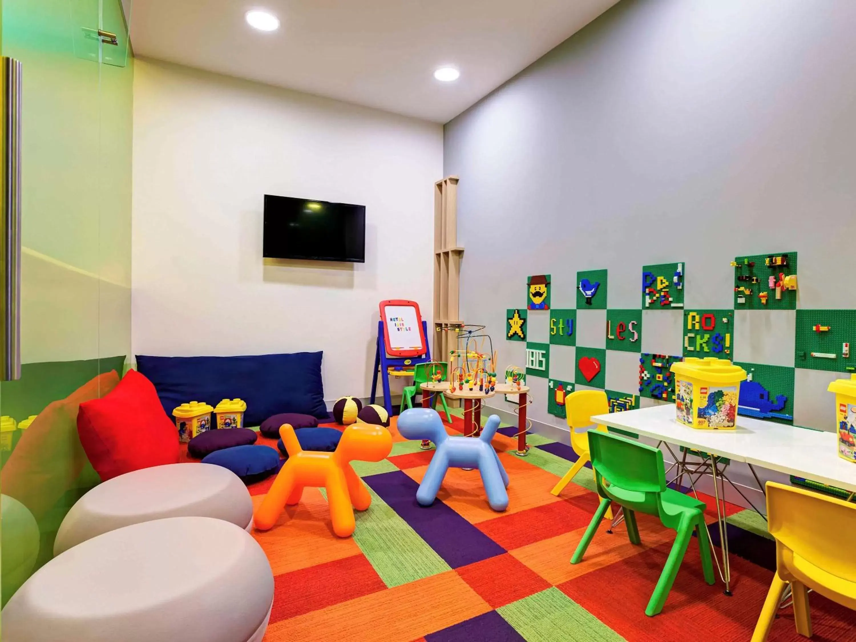 On site, Kid's Club in Ibis Styles Mexico Zona Rosa