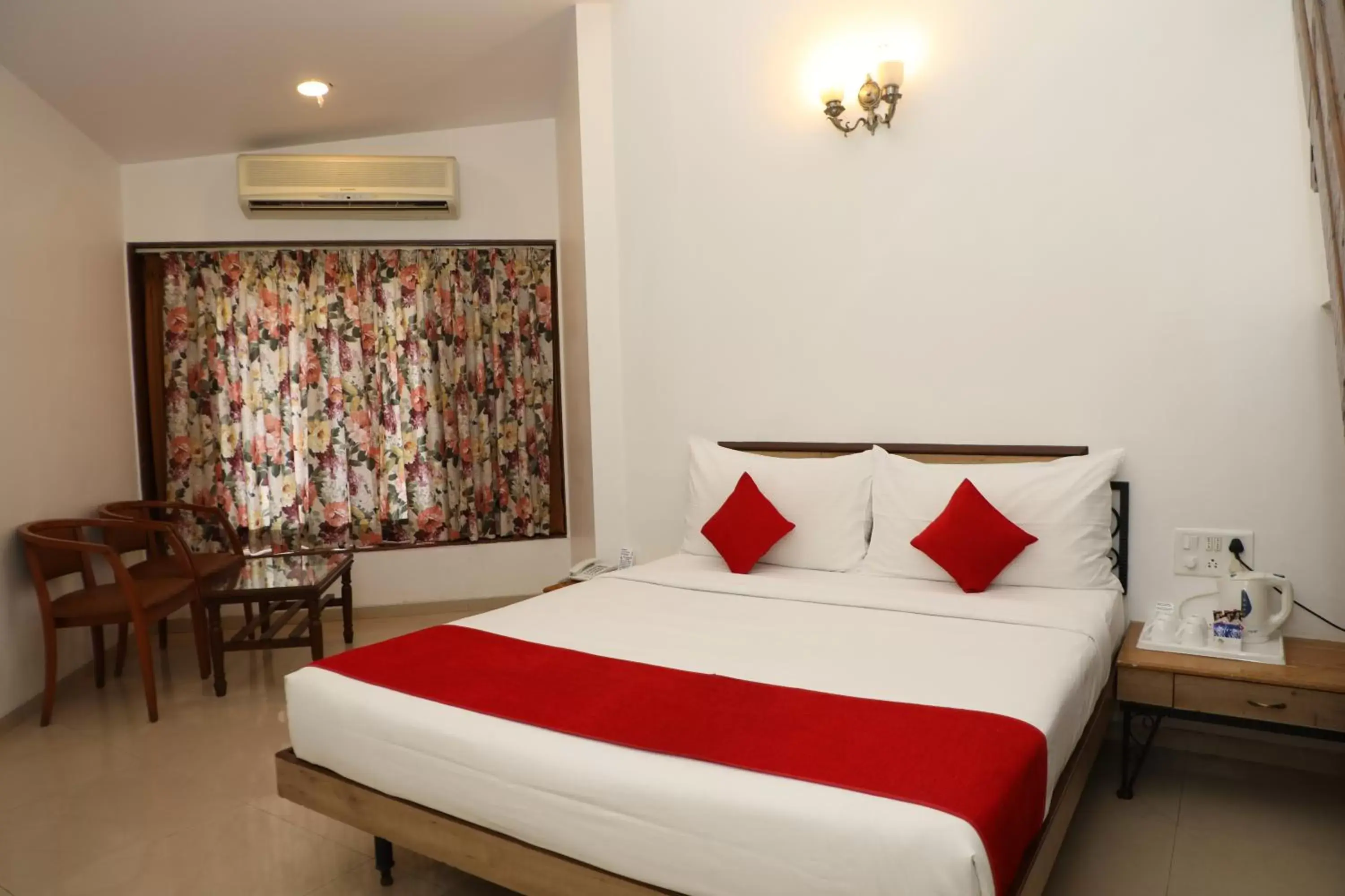 Bedroom in Bella Vista Mahabaleshwar Bedroom in Bella Vista Mahabaleshwar