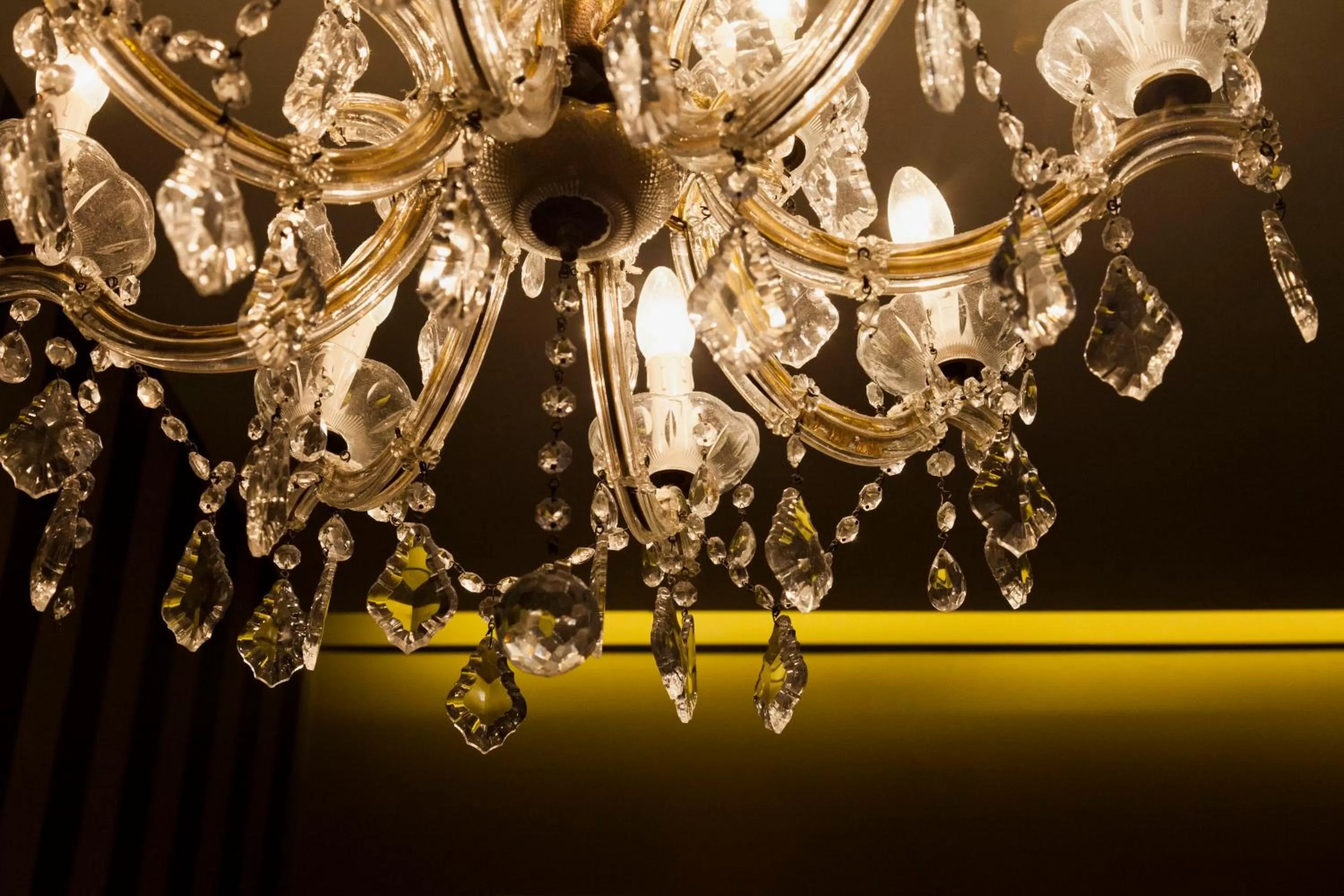 Other in Hotel Diamonds and Pearls