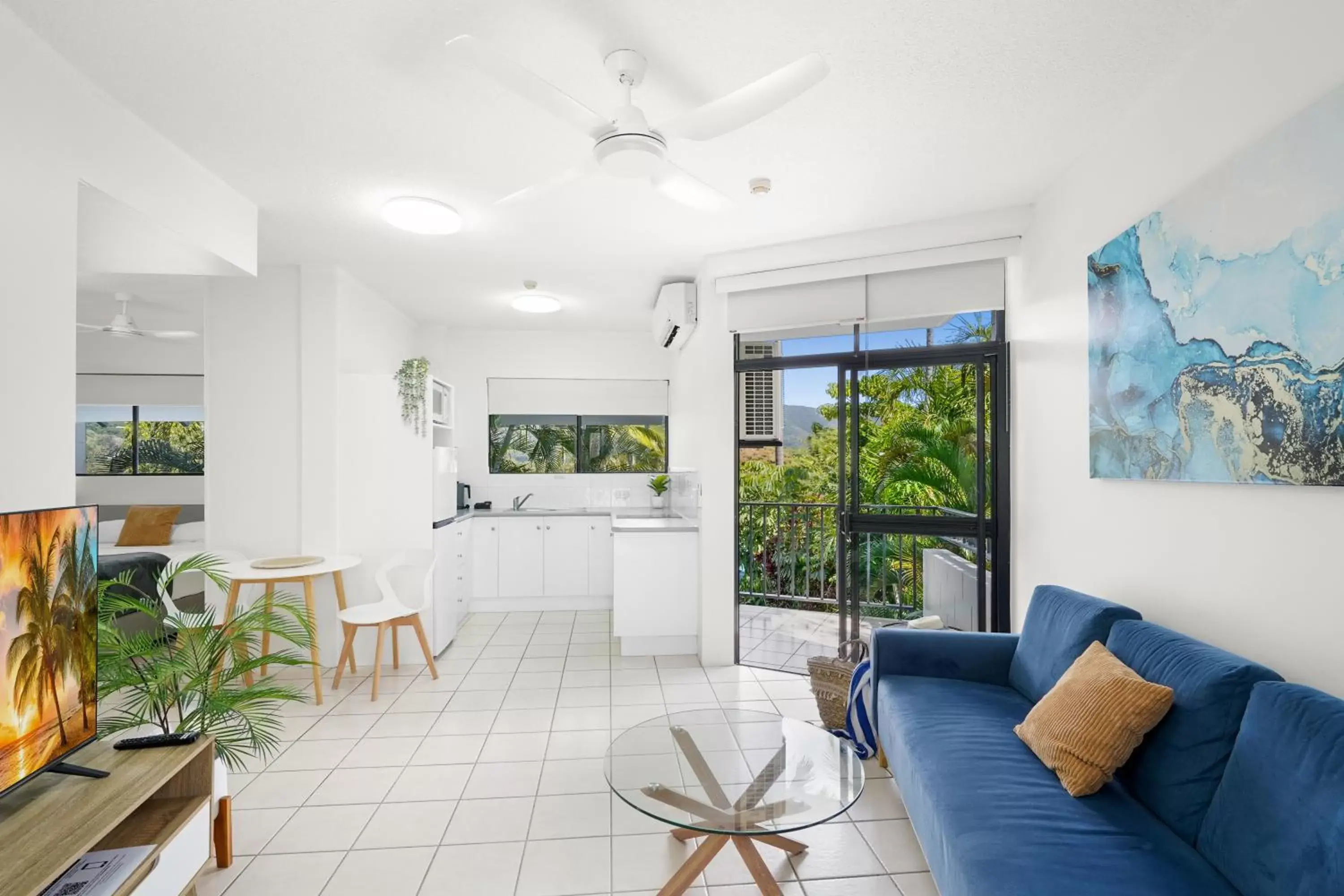 Living room, Seating Area in Amaroo At Trinity