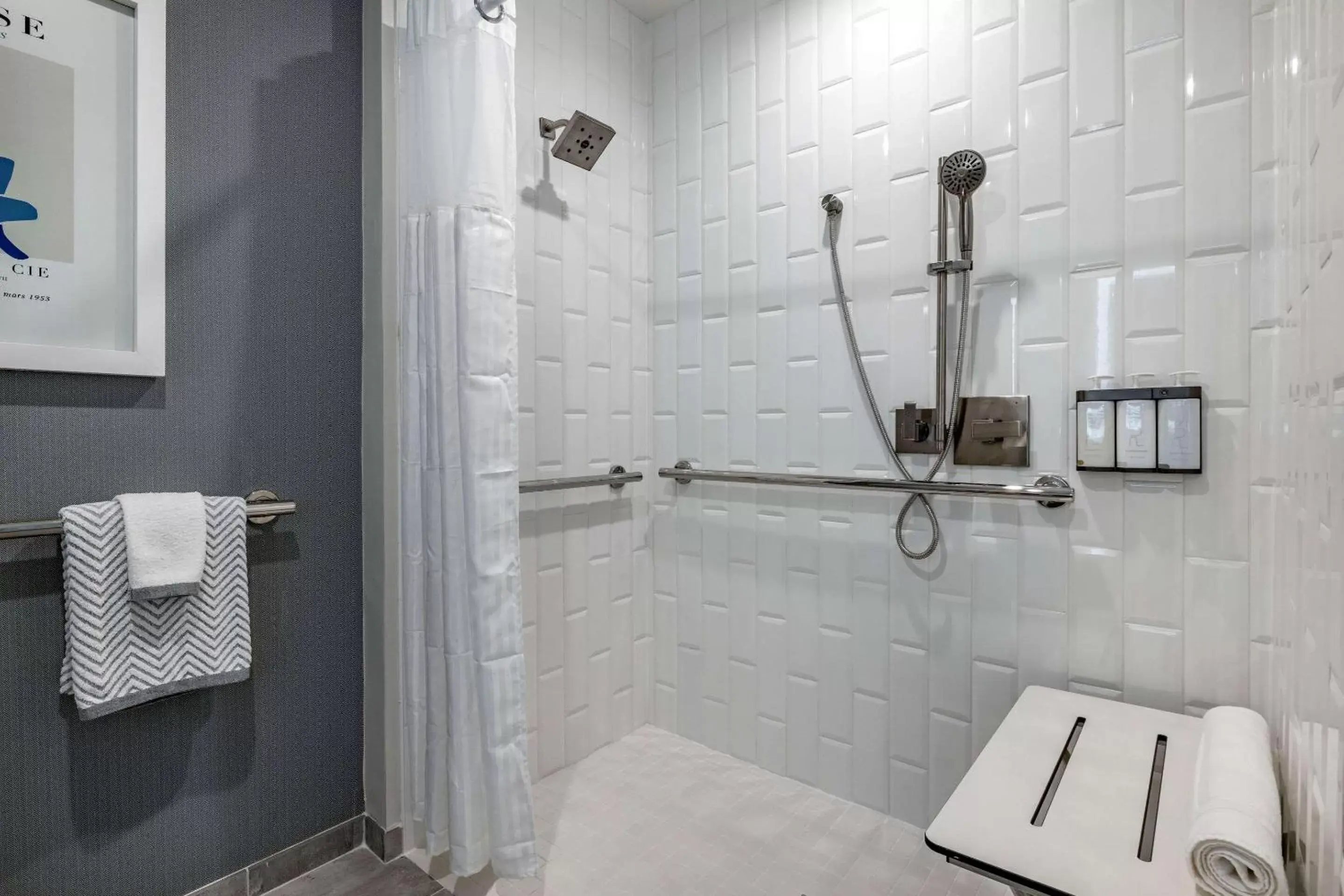 Bedroom, Bathroom in Cambria Hotel Calabasas