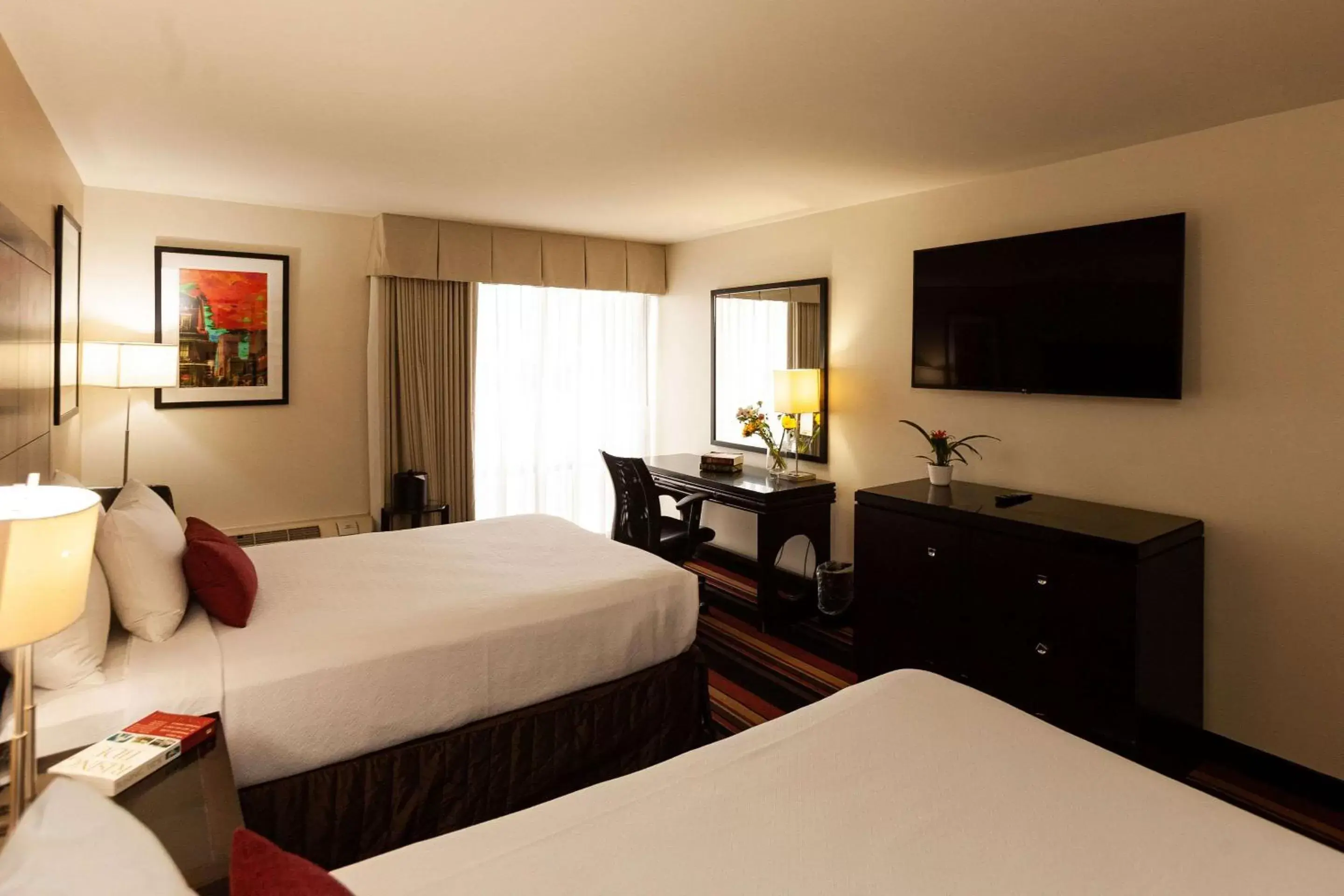 Bedroom, Bed in Clarion Hotel New Orleans - Airport & Conference Center