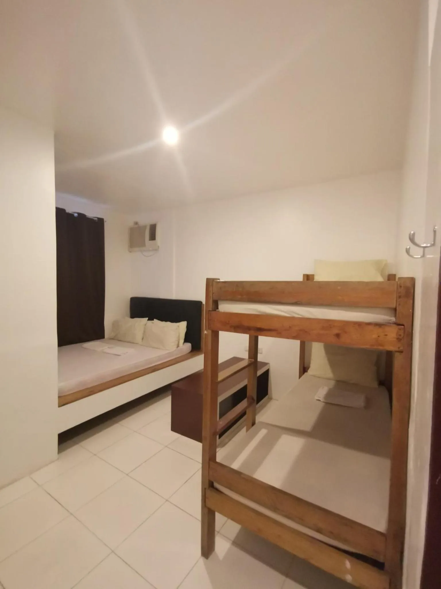 bunk bed, Bed in One Hostel - El Nido