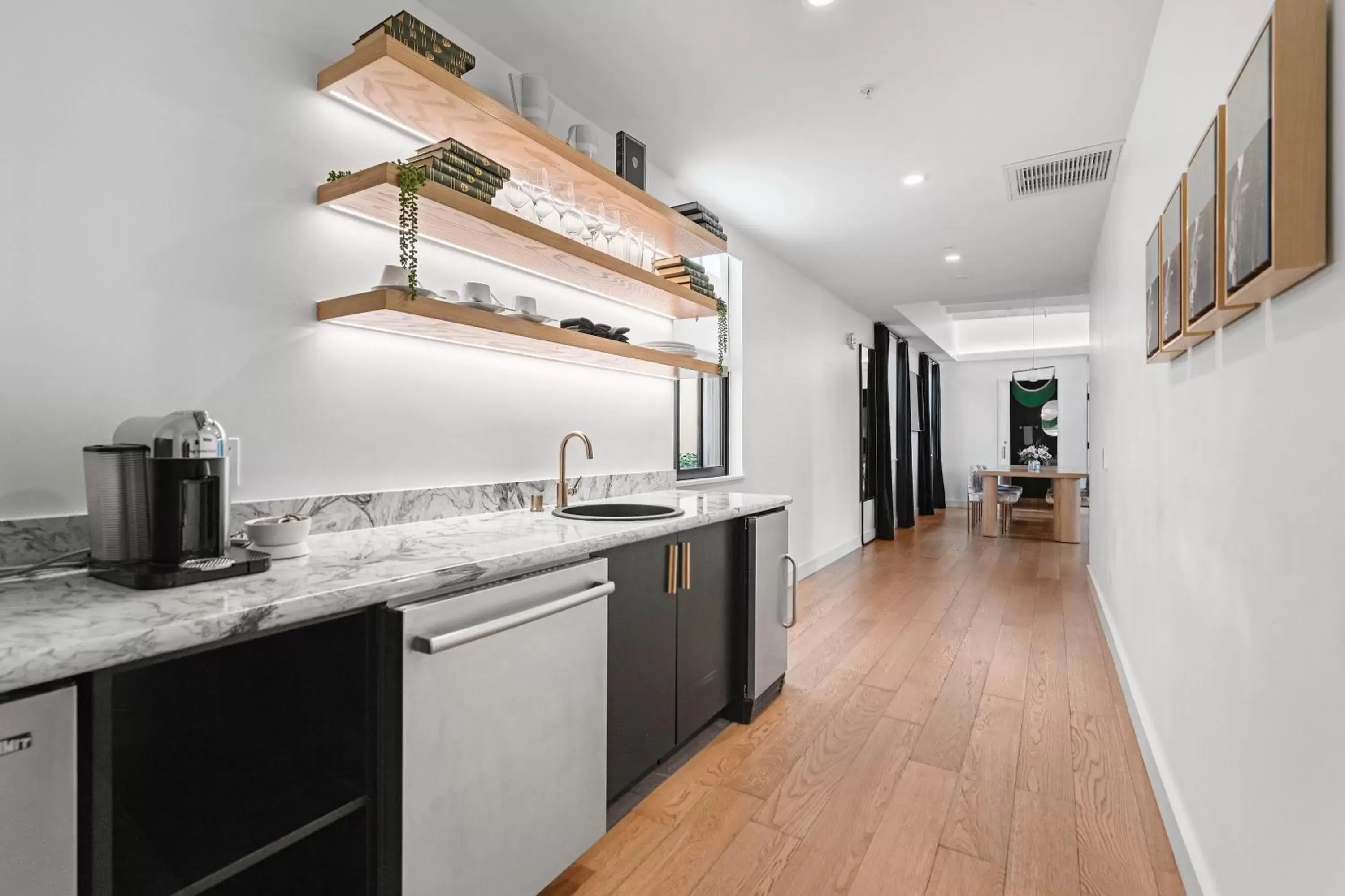 Kitchen or kitchenette, Kitchen/Kitchenette in The Guild Hotel, San Diego, a Tribute Portfolio Hotel