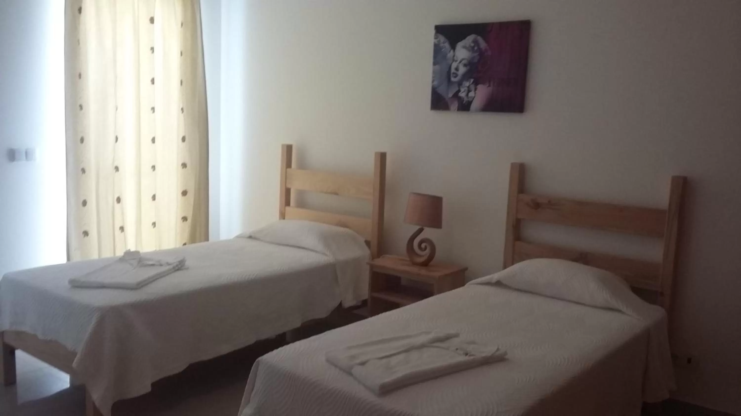 Bedroom, Bed in Costa & Isaias Apartamentos