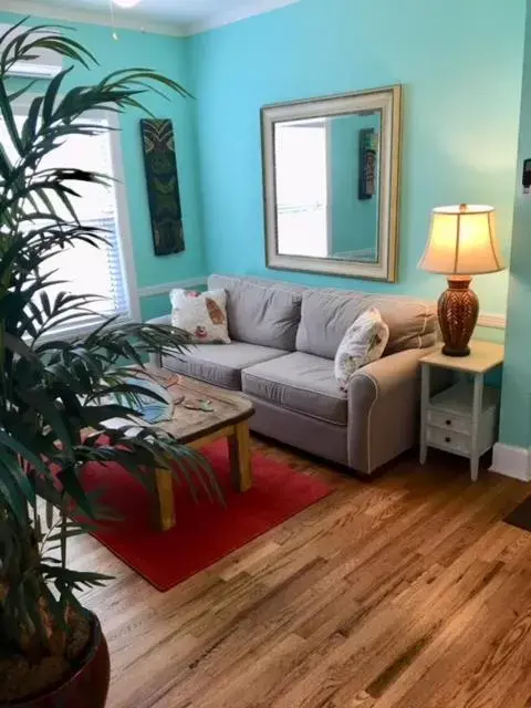 Living room, Seating Area in Old Colorado Inn