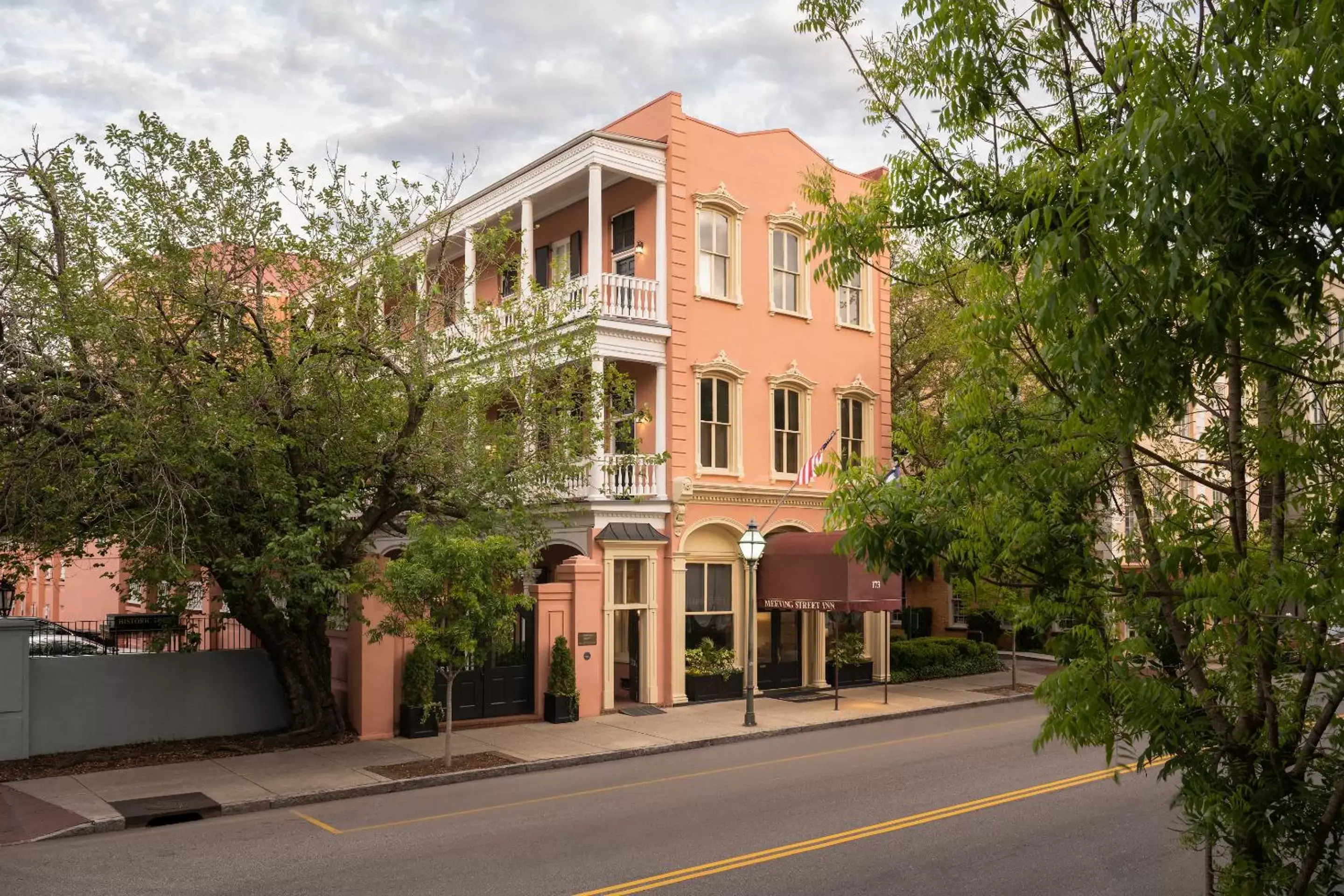 Property Building in Meeting Street Inn