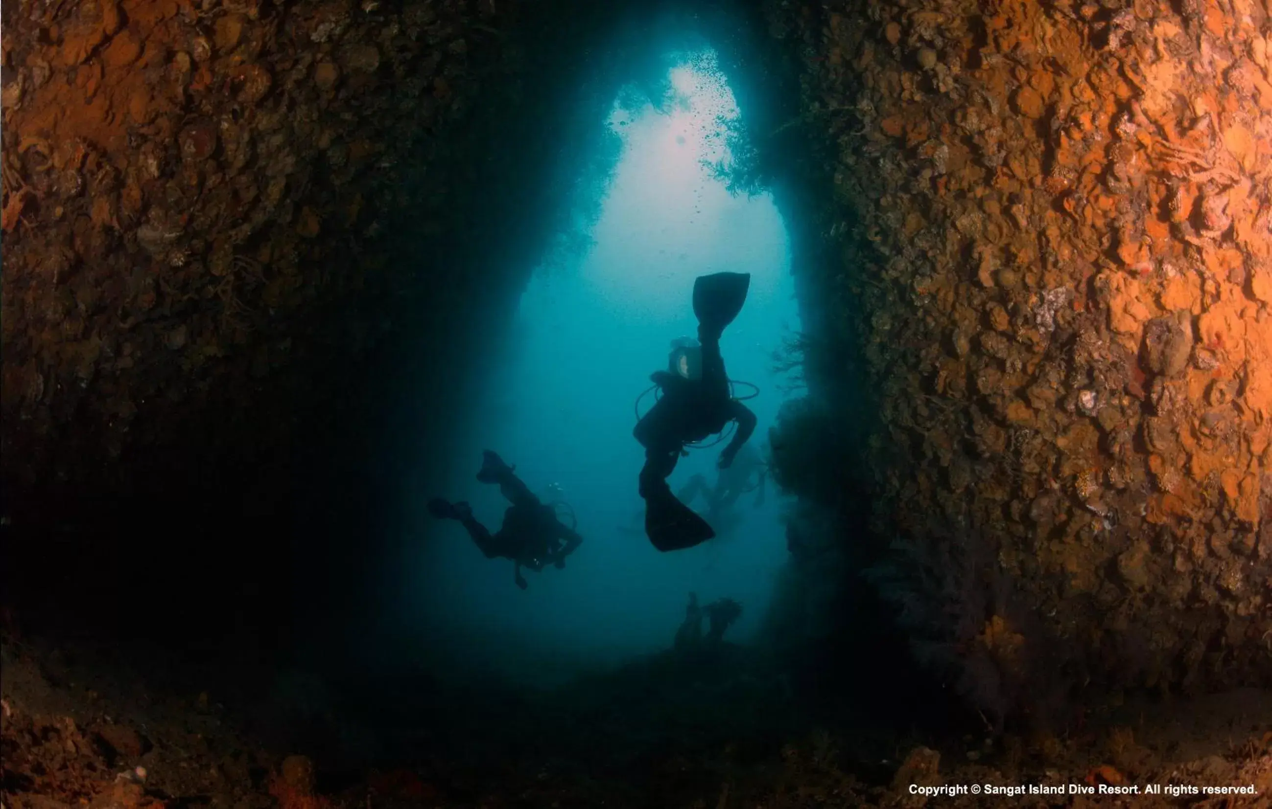 Diving in Sangat Island Dive Resort