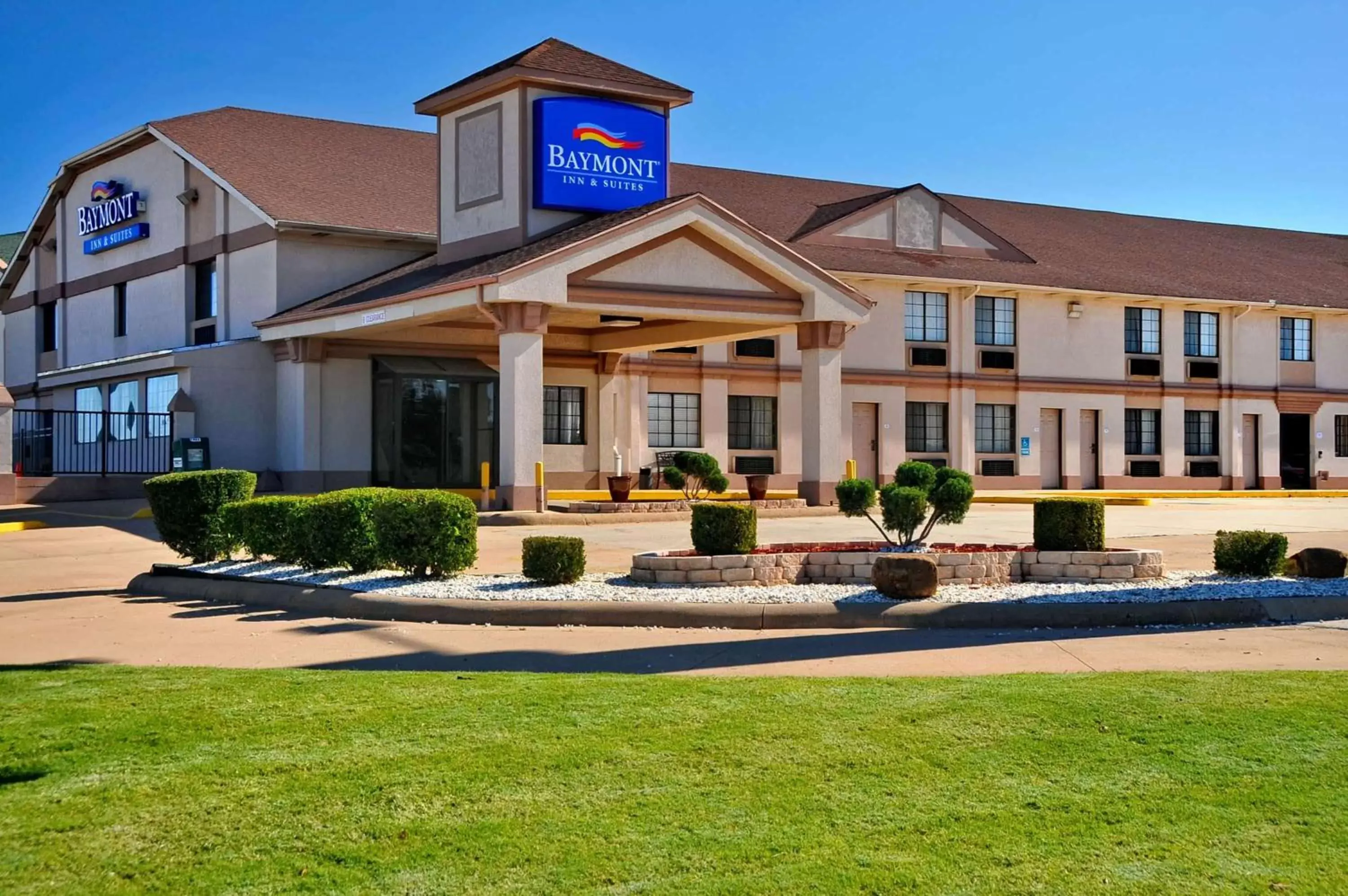 Property Building in Baymont by Wyndham Oklahoma City Airport