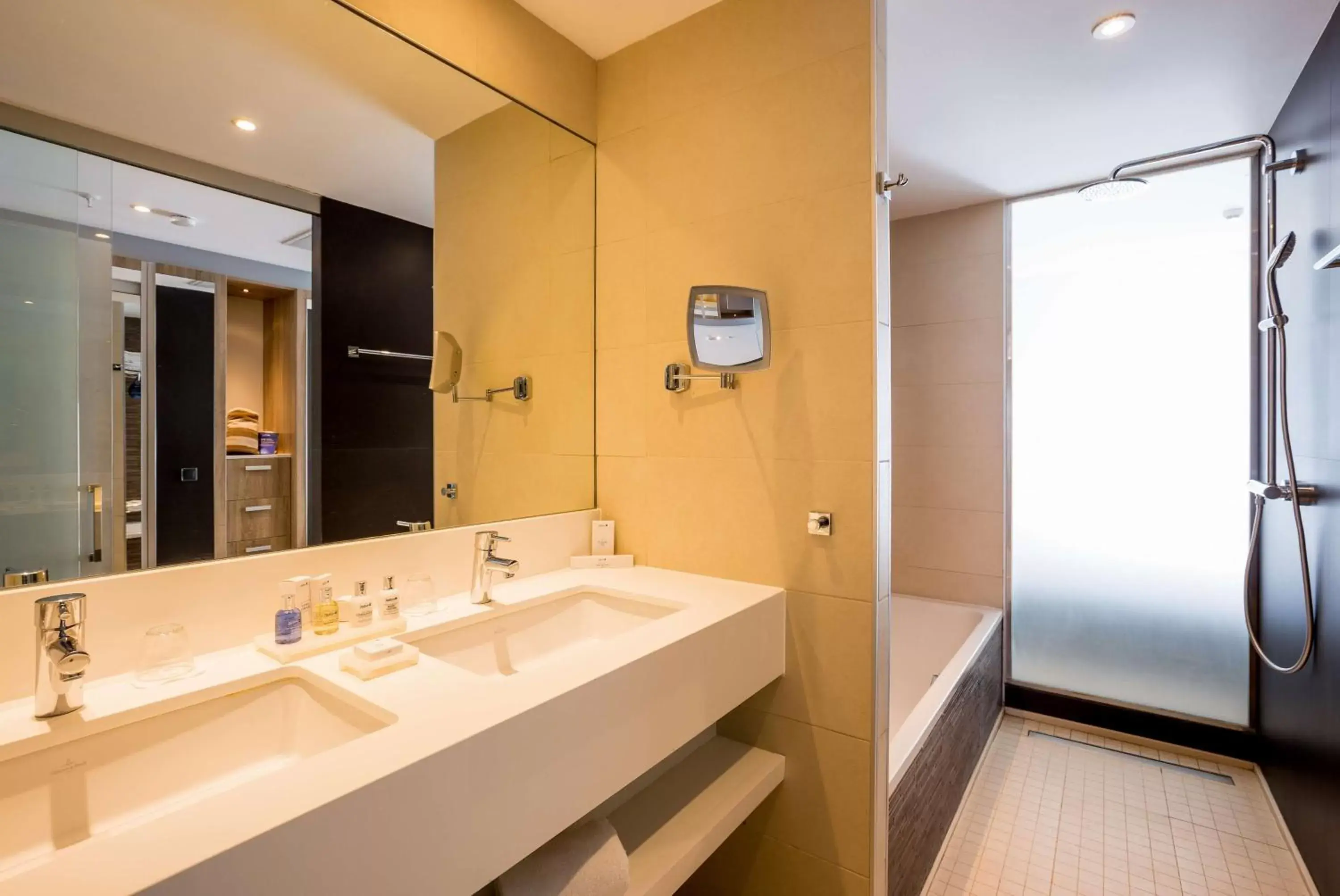 Bathroom in Radisson Blu Resort & Spa, Gran Canaria Mogan