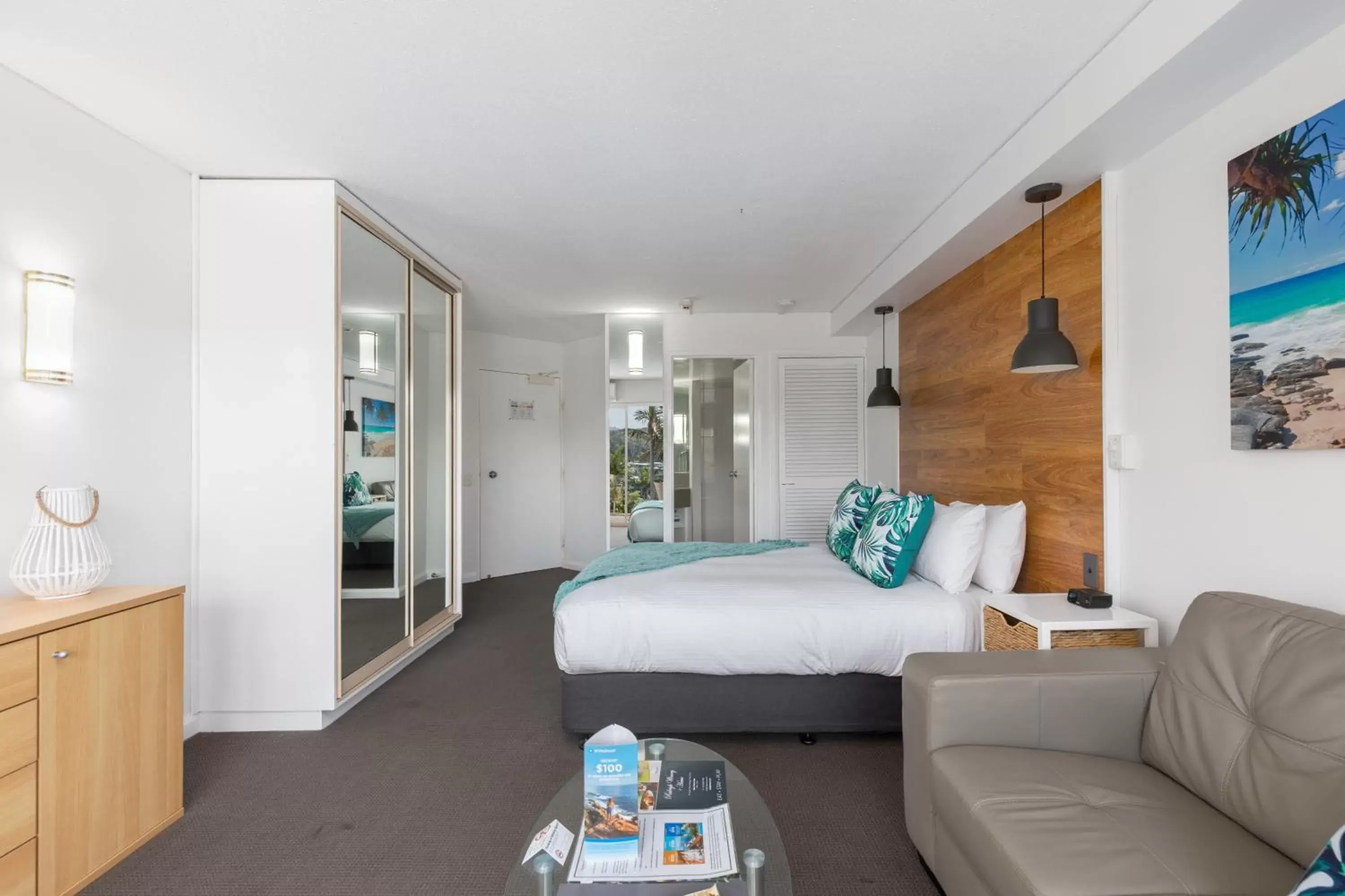 Bedroom in Charlesworth Bay Beach Resort