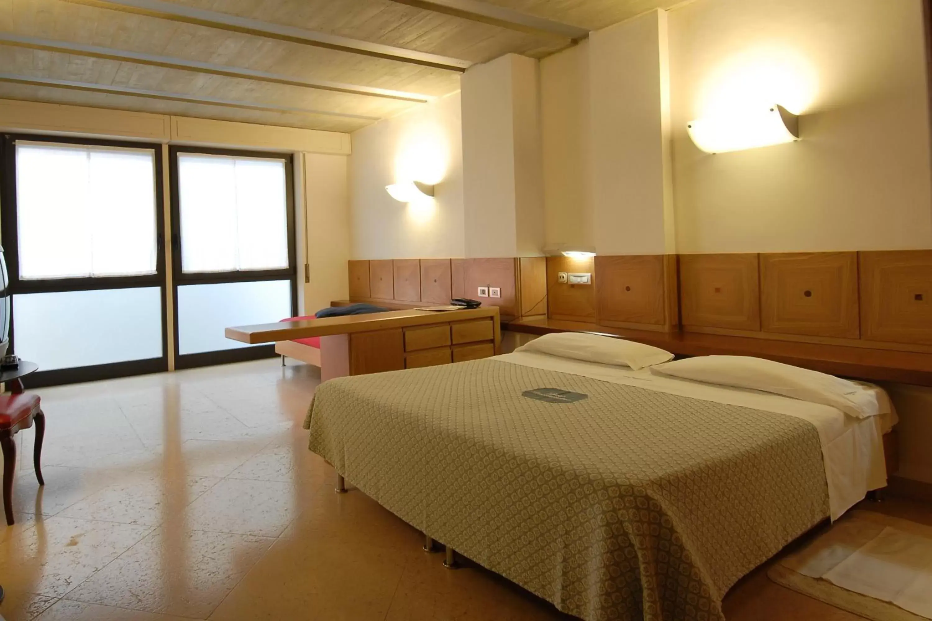 Bedroom, Bed in Albergo Bianchi Stazione
