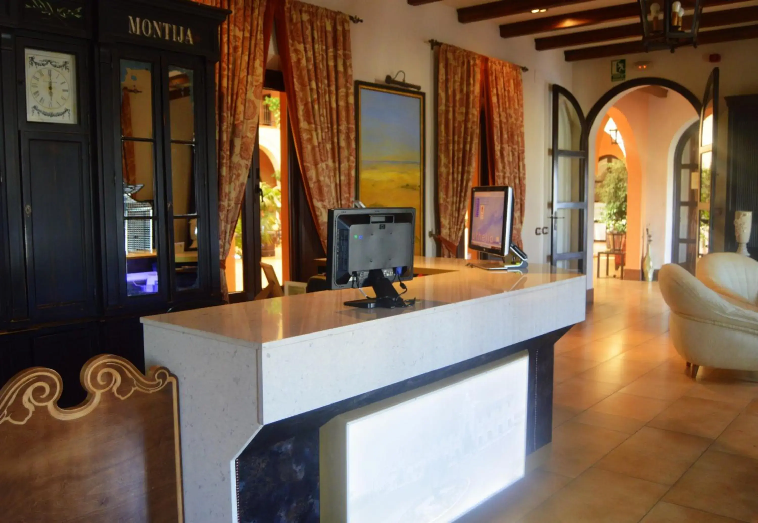 Lobby or reception, Lounge/Bar in Hacienda Montija Hotel