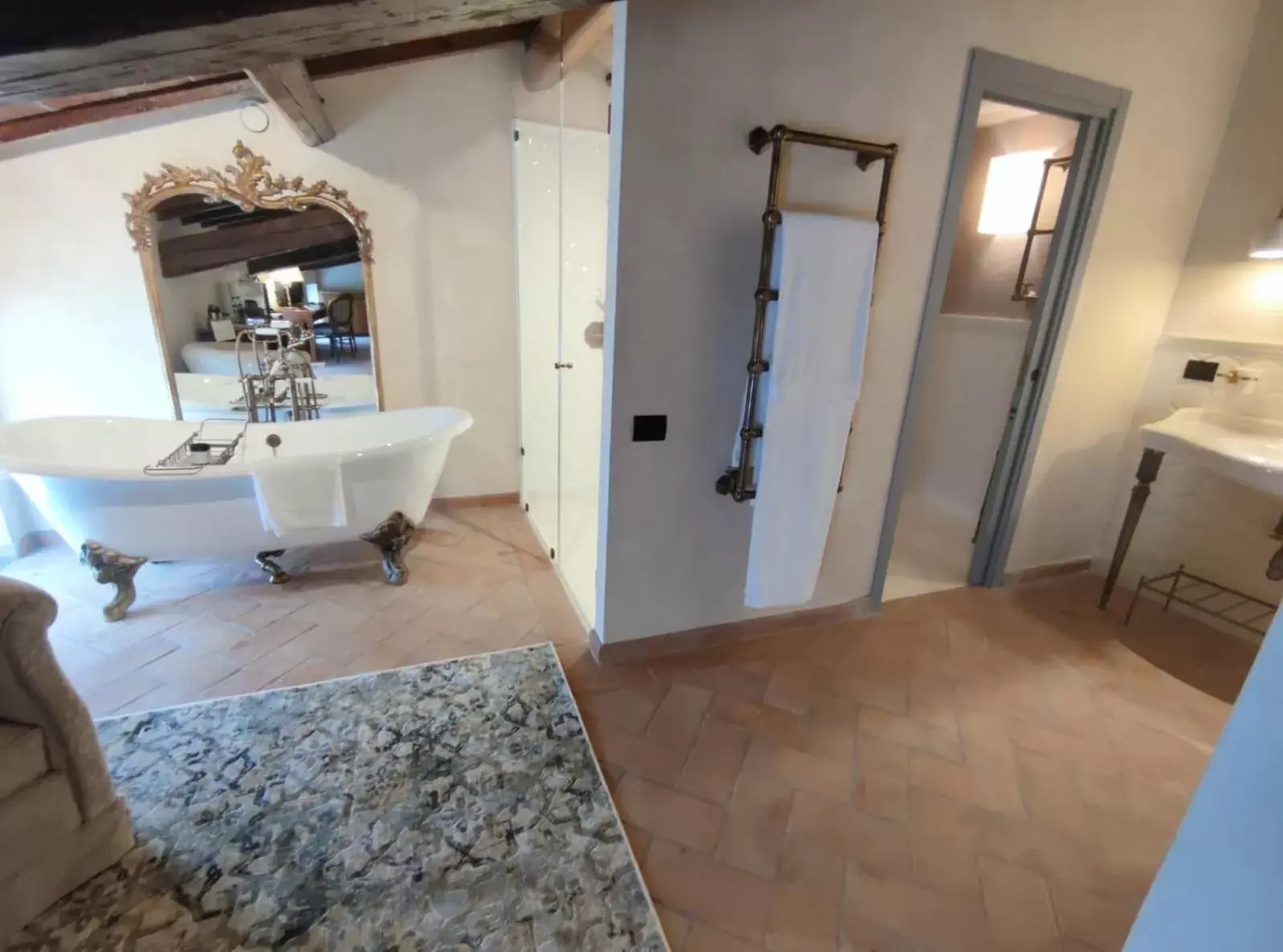 Bathroom in Villa Petriolo