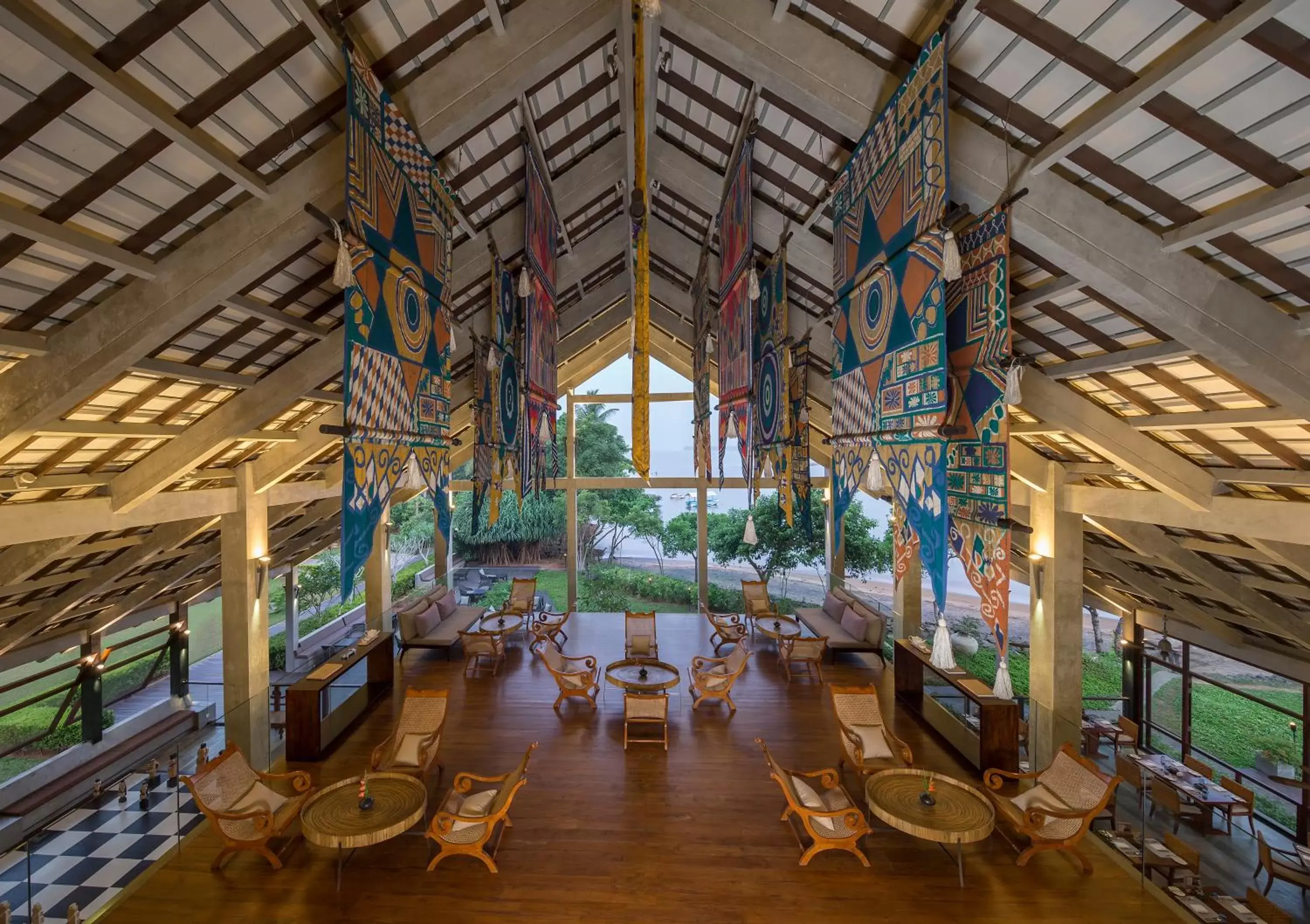 Communal lounge/ TV room in Anantara Kalutara Resort