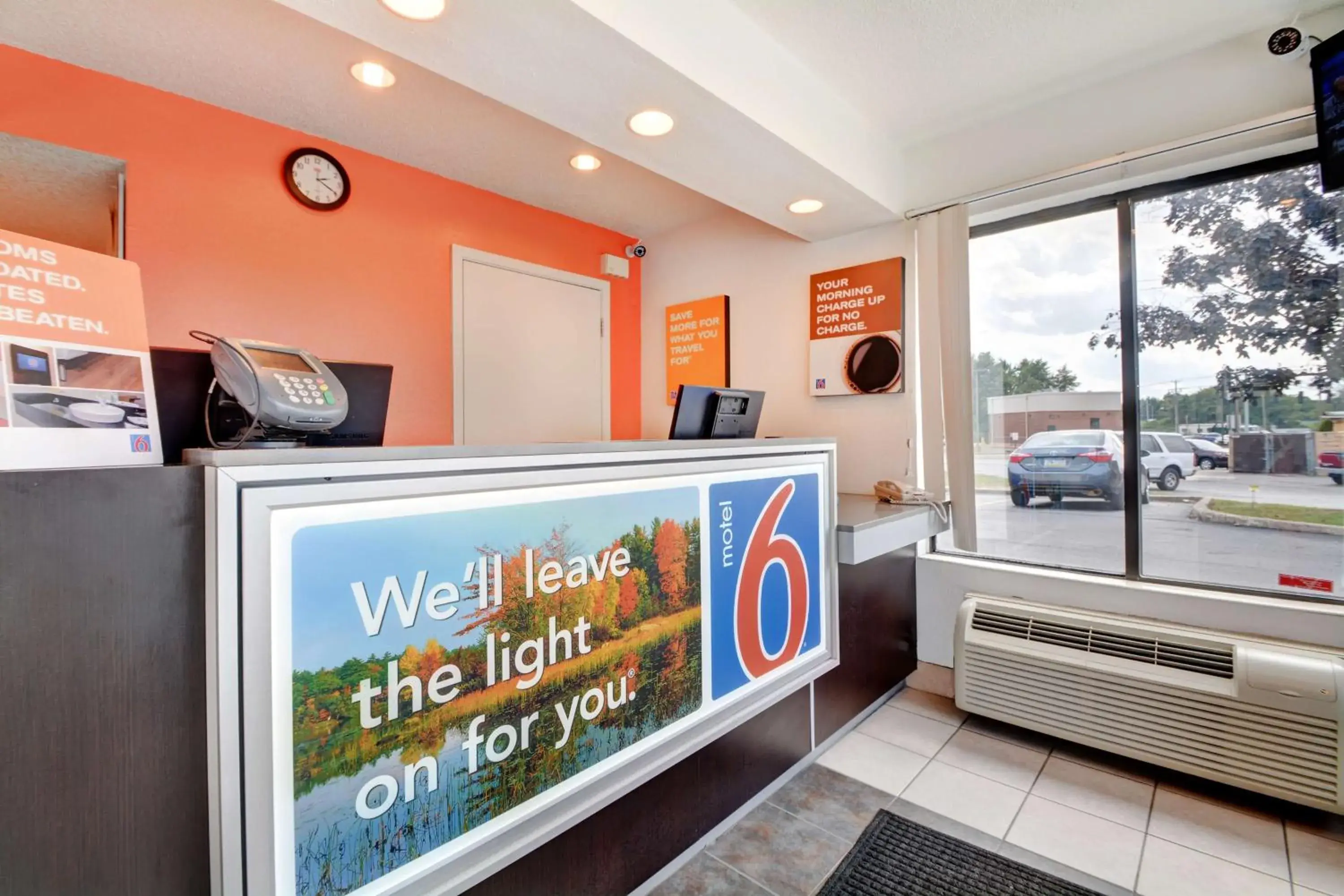 Property logo or sign, Lobby/Reception in Motel 6-Southington, CT - Hartford