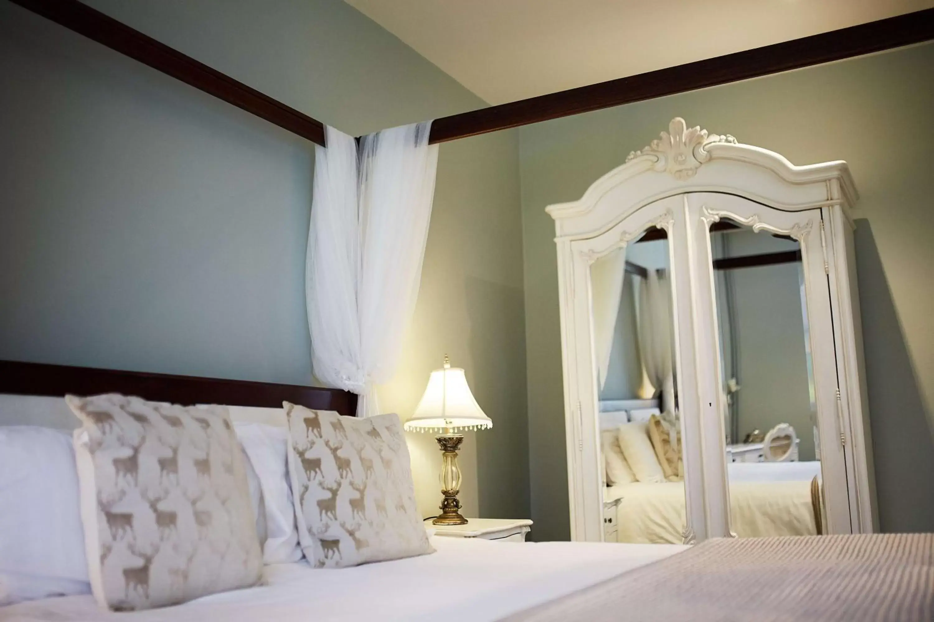 Bedroom, Bed in Seckford Hall Hotel & Spa