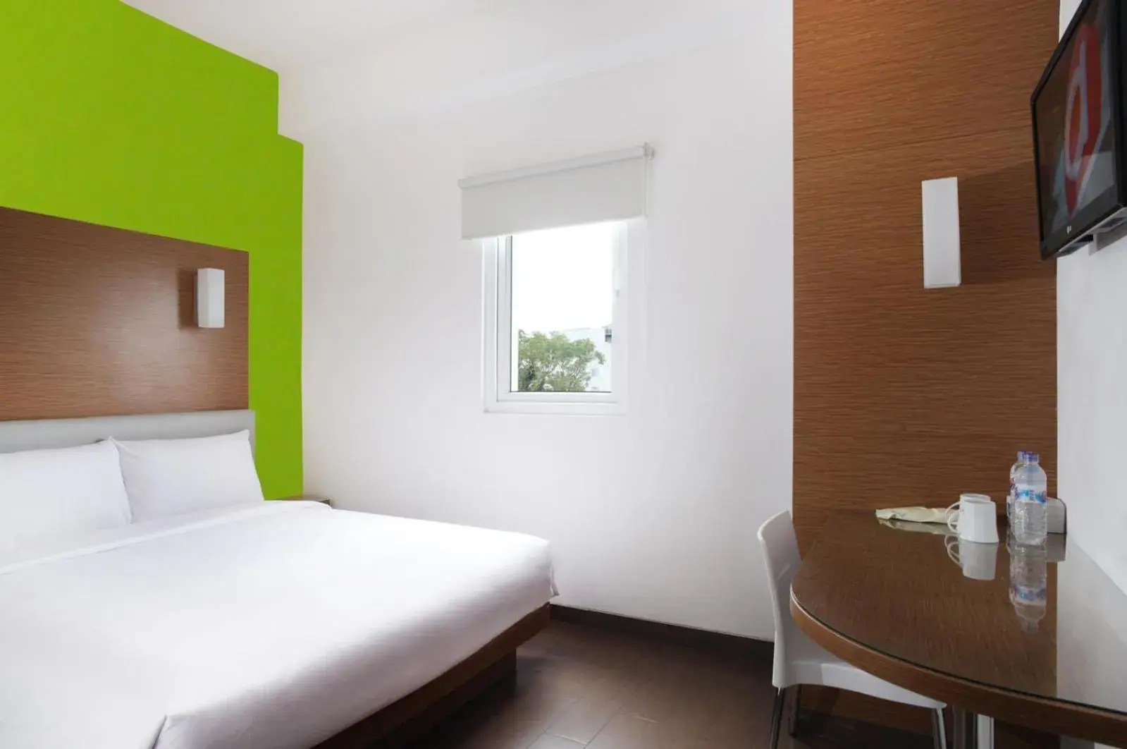 Bed in Amaris Hotel Malang