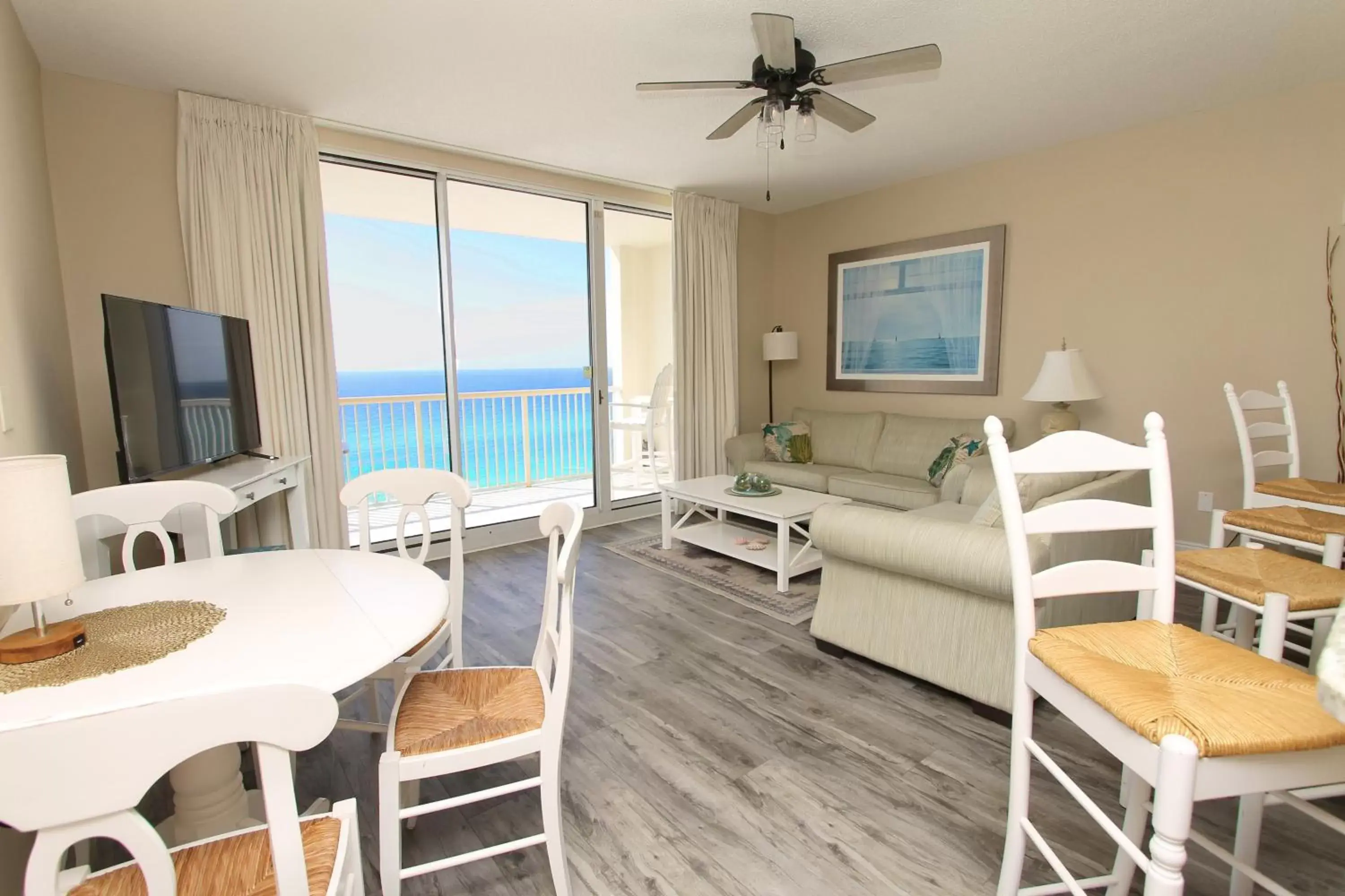 Living room, Seating Area in Majestic Beach Resort, Panama City Beach, Fl