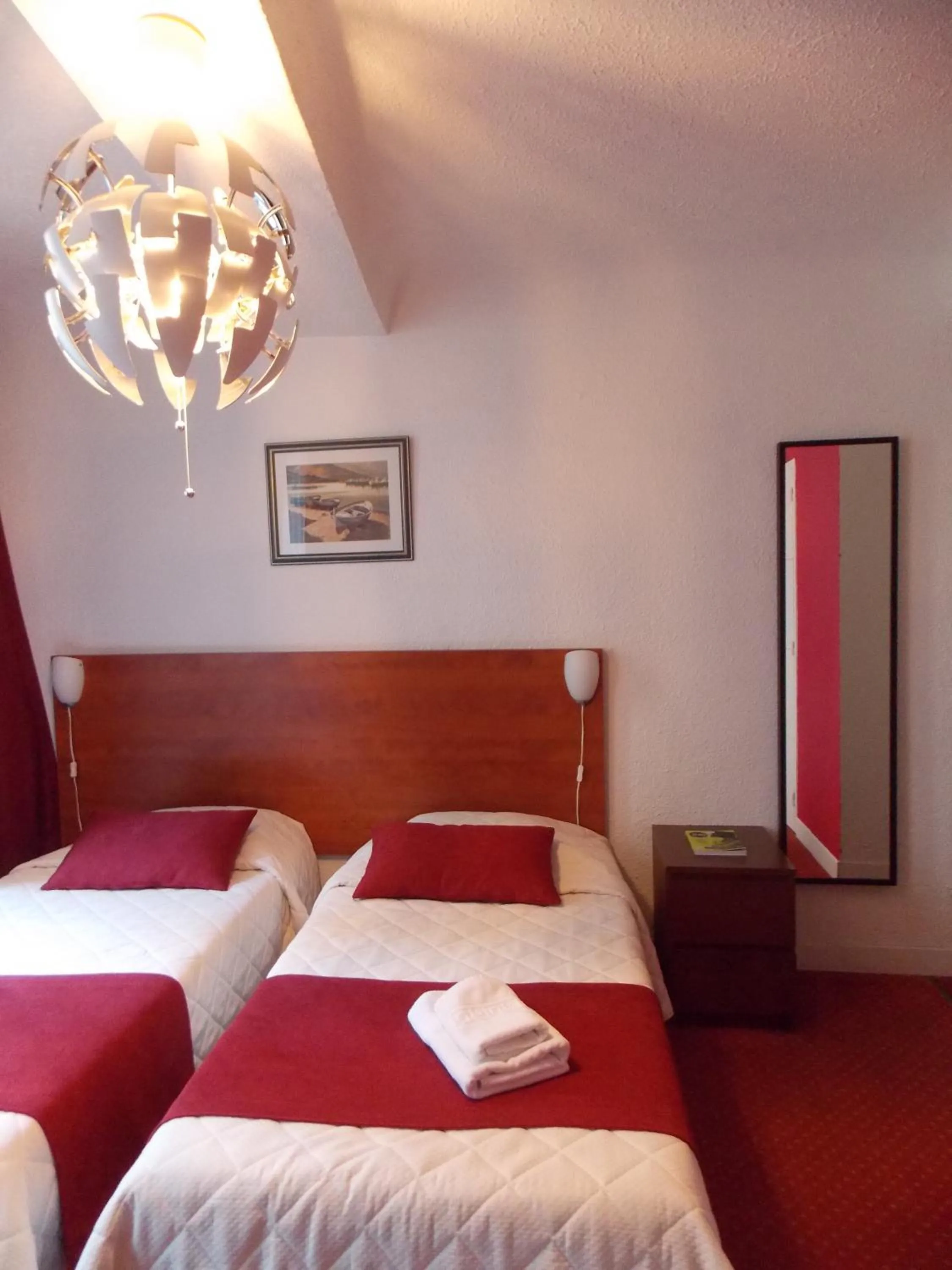 Photo of the whole room, Bed in Hôtel Le Chambellan