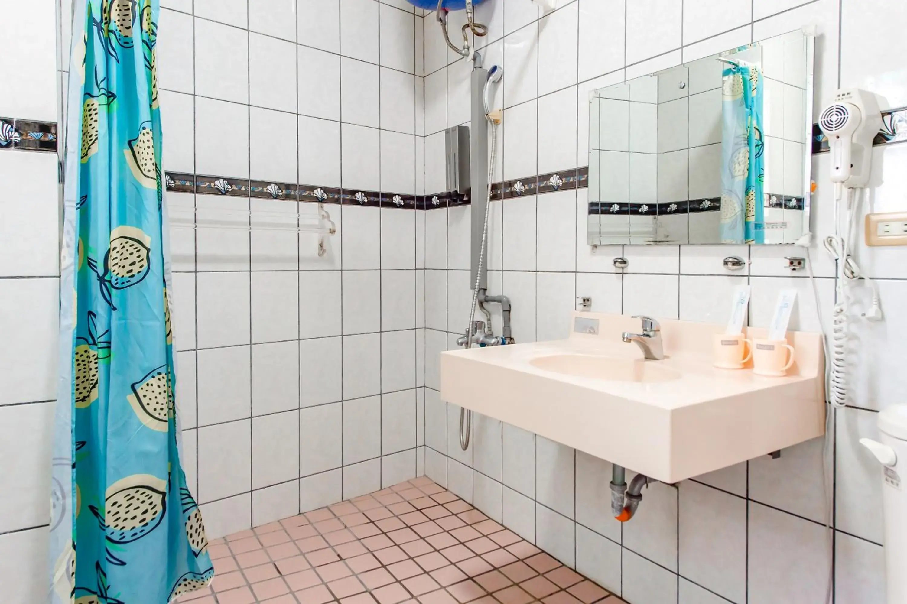 Shower, Bathroom in Ju jiu House