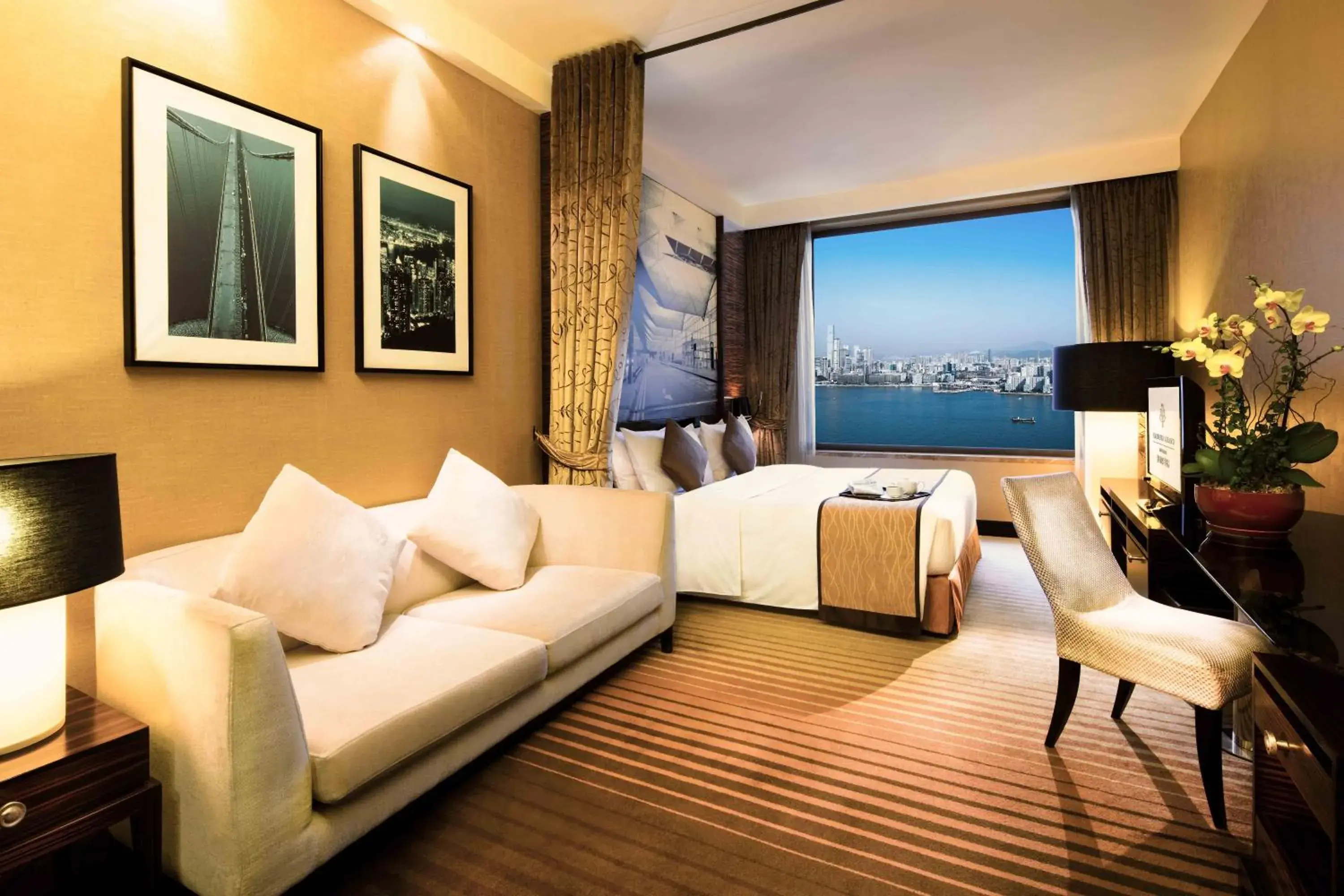 Bedroom, Seating Area in Harbour Grand Hong Kong Hotel