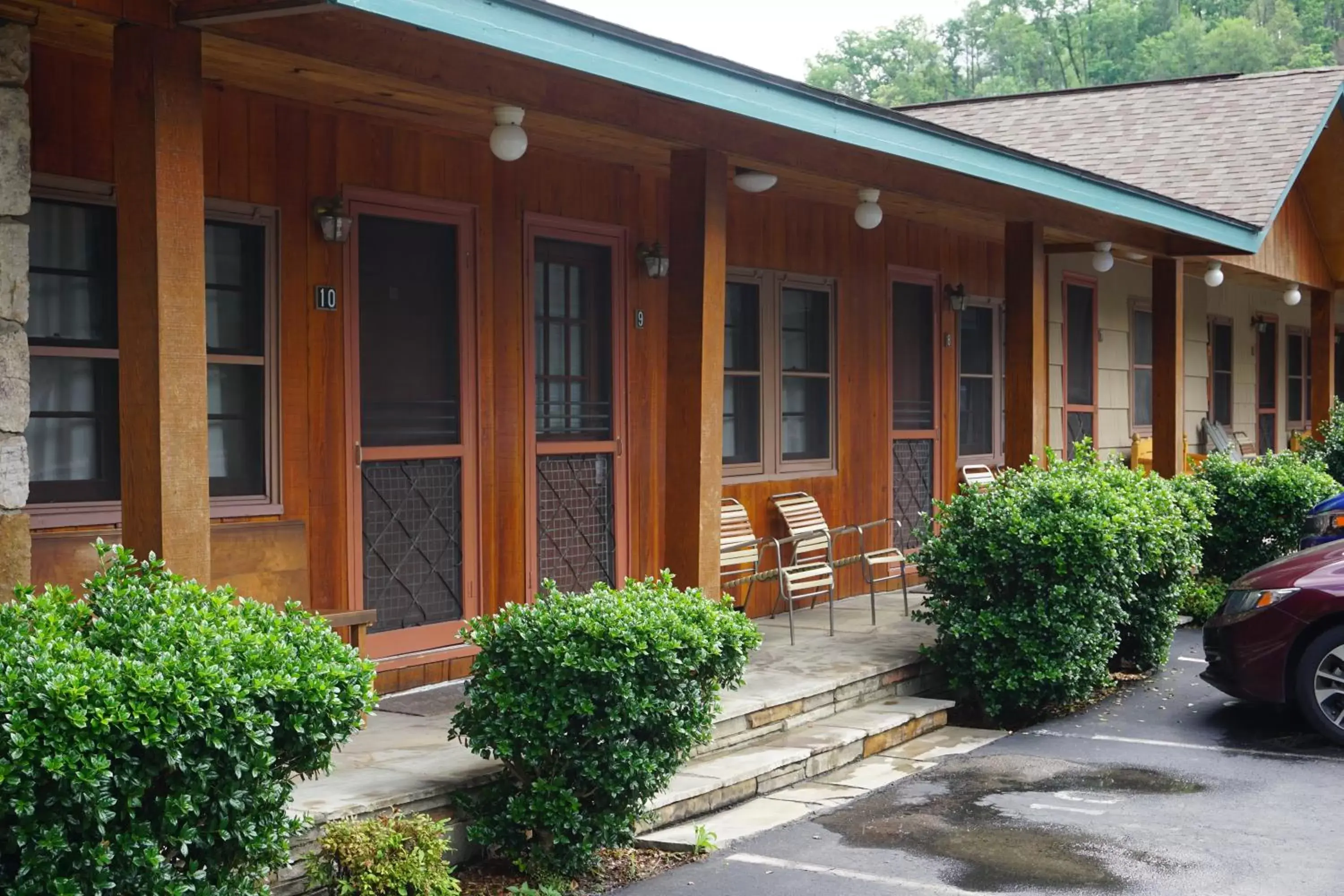 Property building in Marshall's Creek Rest Motel