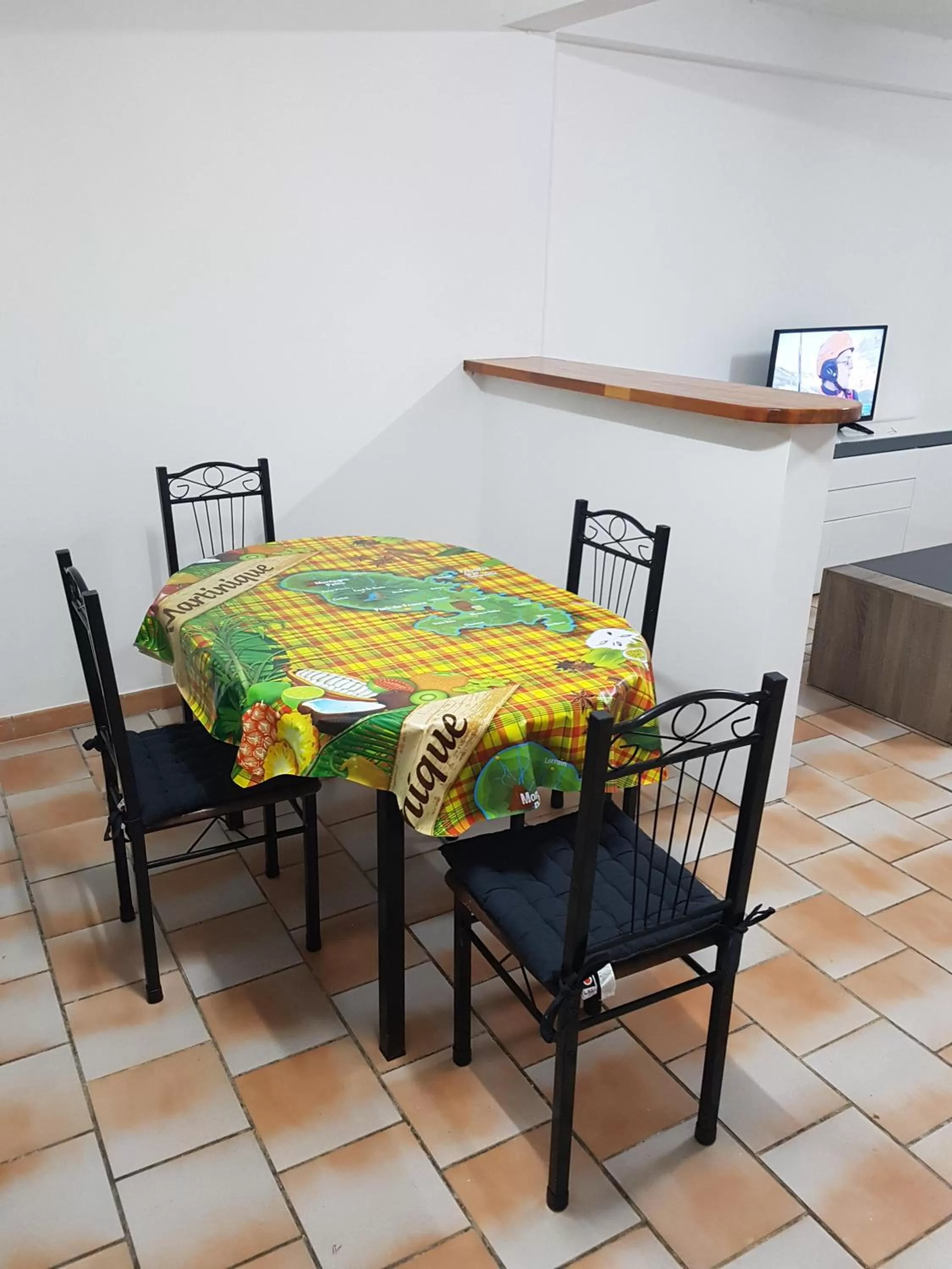 Kitchen or kitchenette in Appartement de la Baie