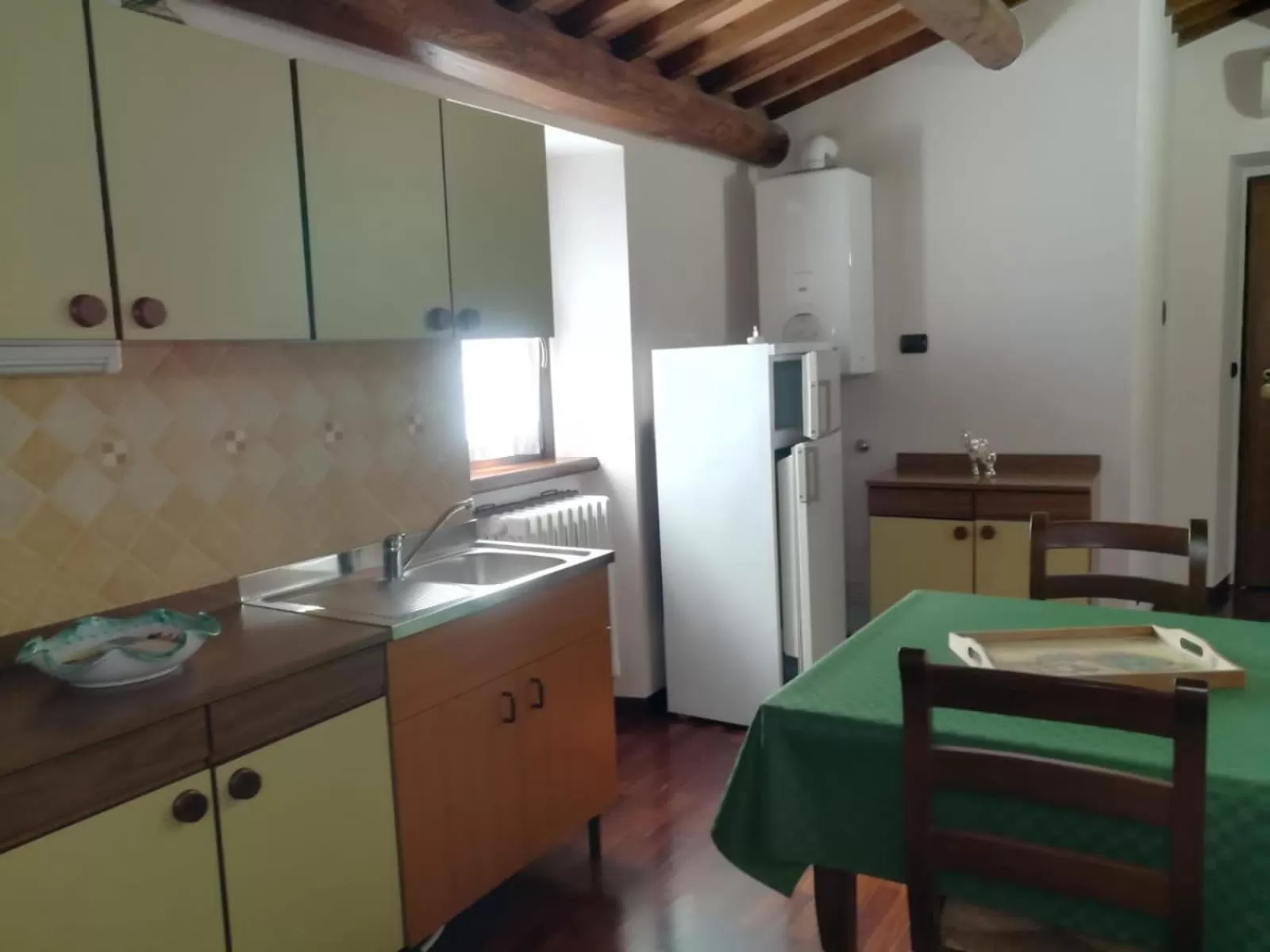 Kitchen/Kitchenette in Agriturismo La Cantina