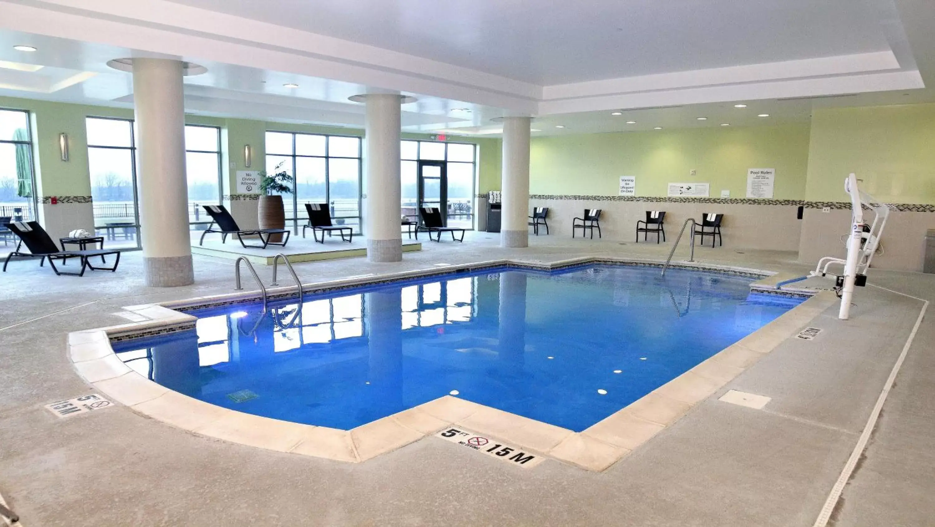 Swimming Pool in Holiday Inn Owensboro Riverfront, an IHG Hotel