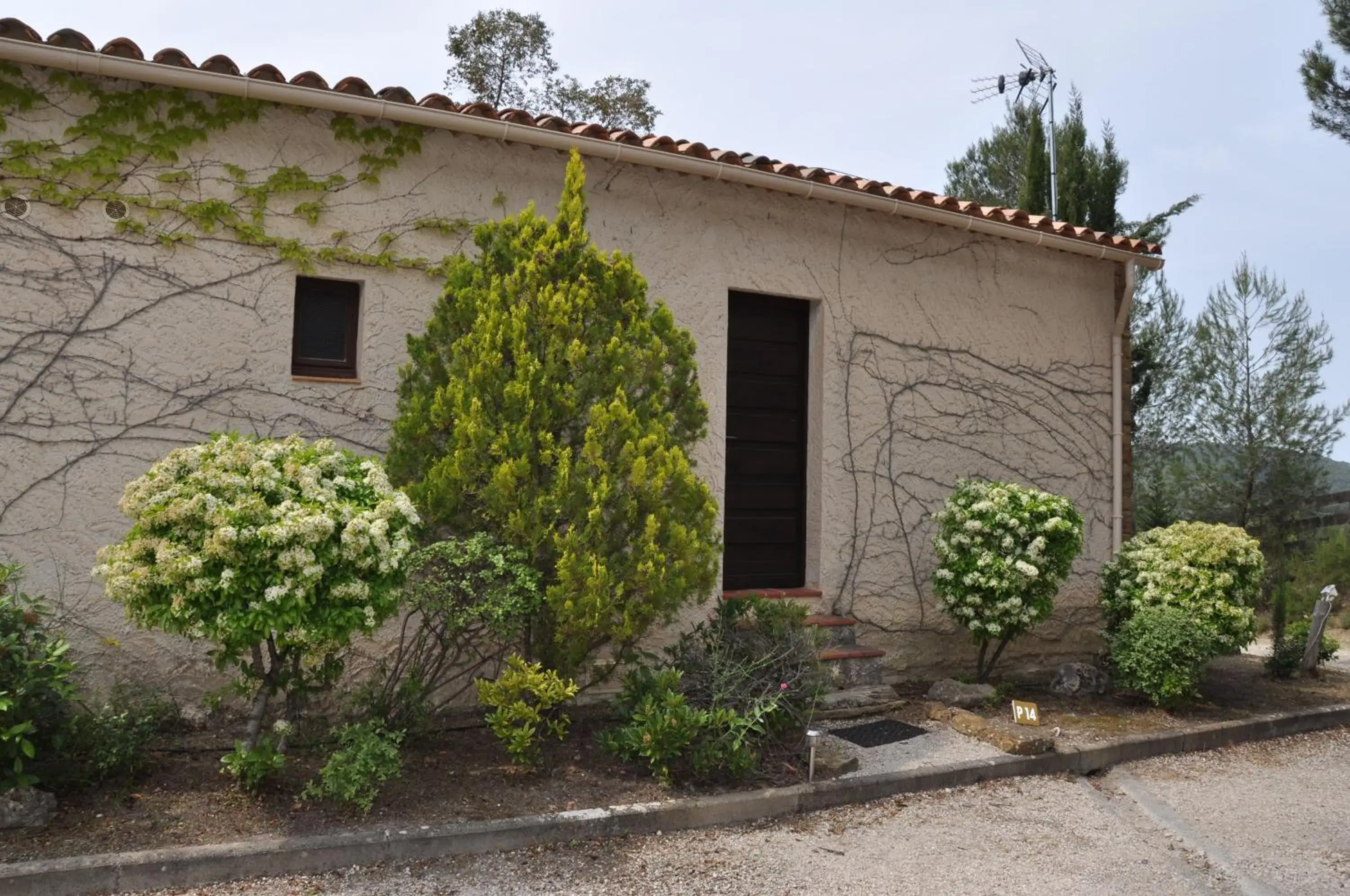 Facade/entrance, Property Building in La Cigalière