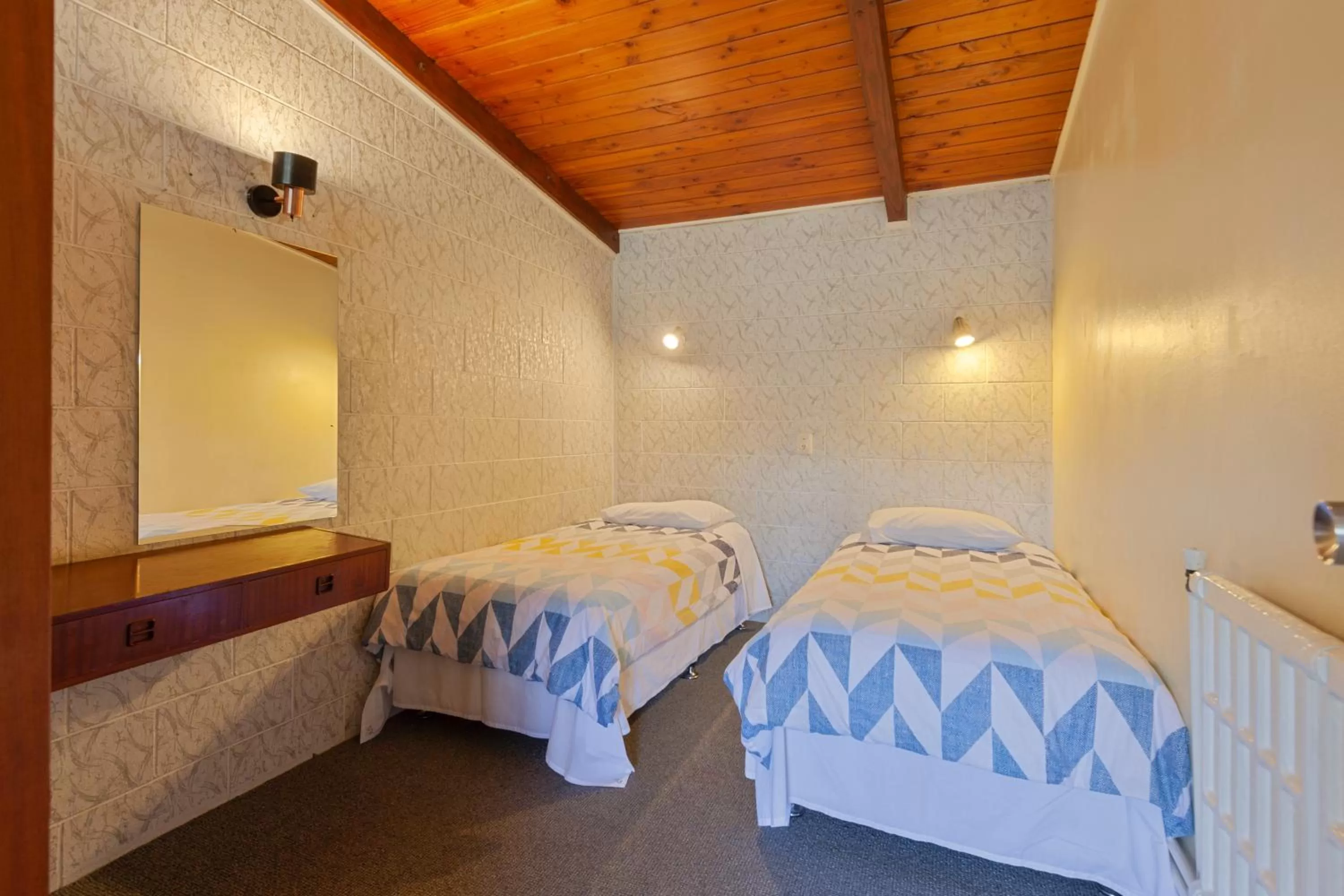 Bed in Aaryn Court Motel