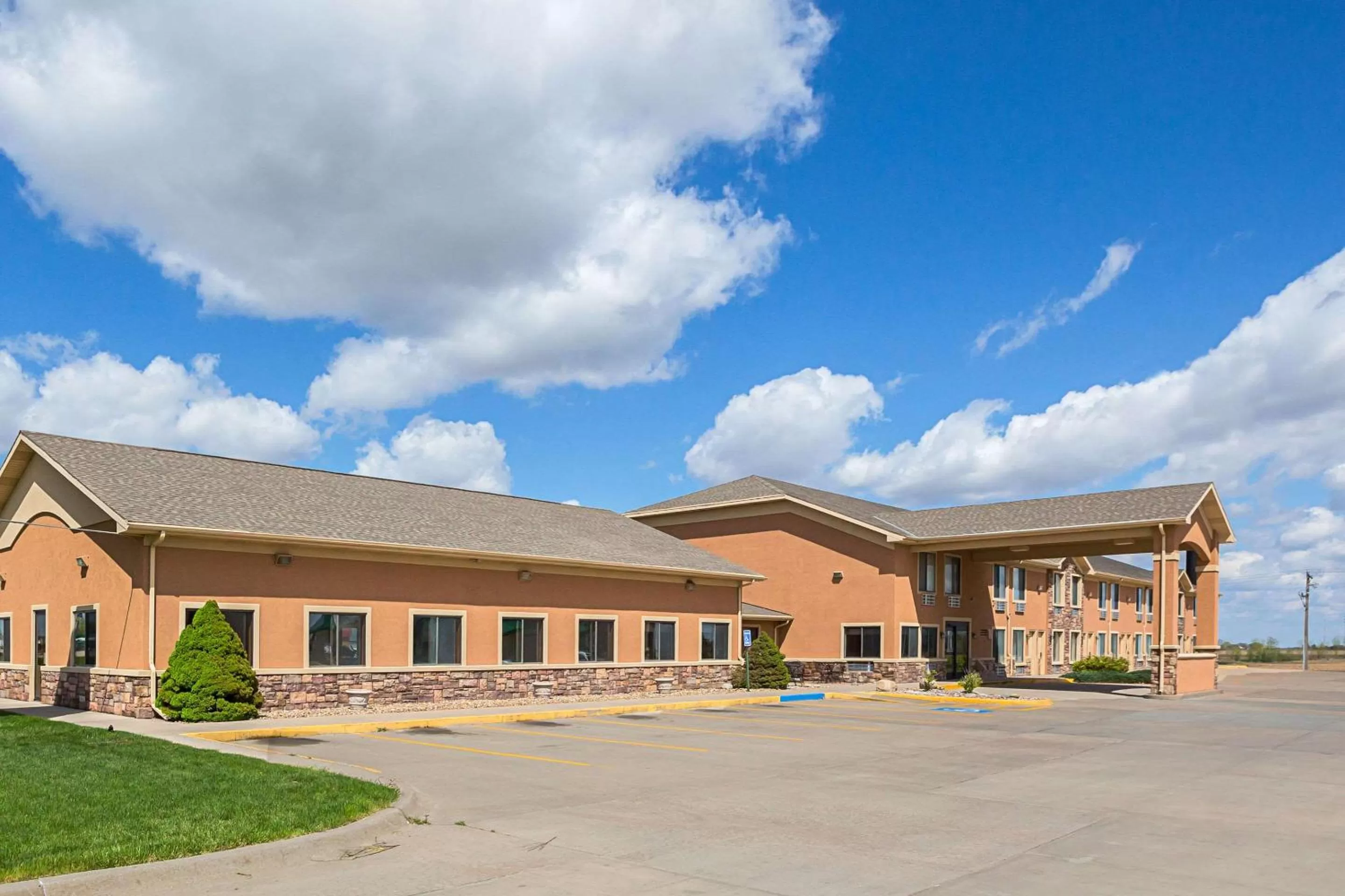 Property building in Quality Inn York