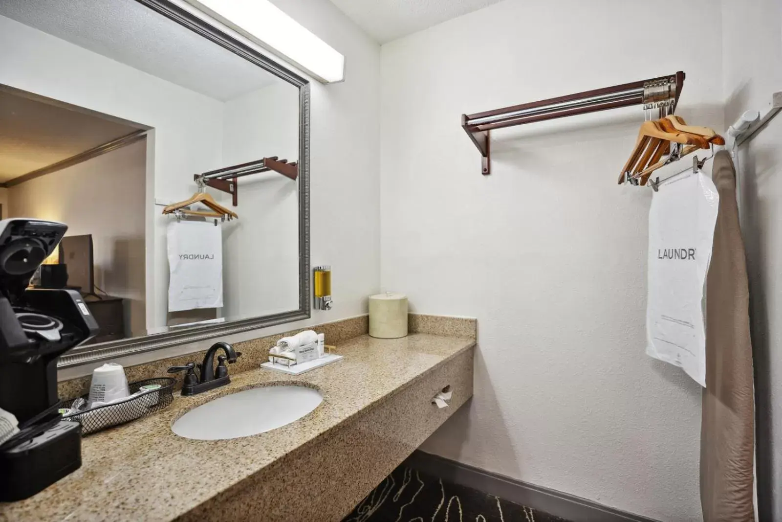 Bathroom in The Guest Lodge Gainesville